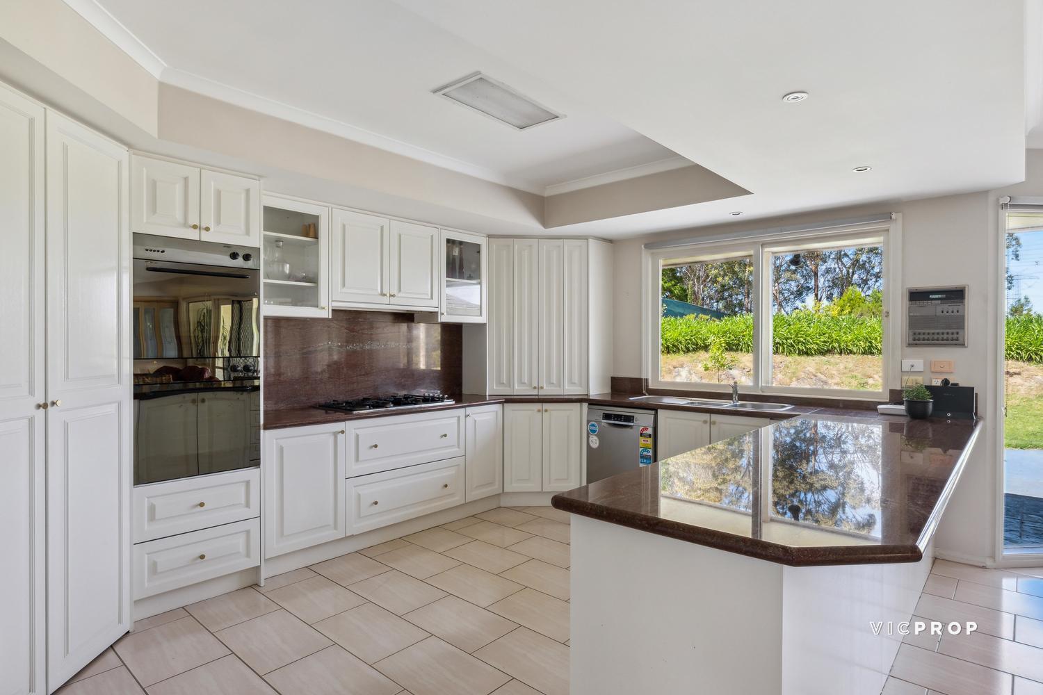 5-bedroom house at 4 Meaka Court, Warrandyte, VIC 3113, Manningham, Victoria