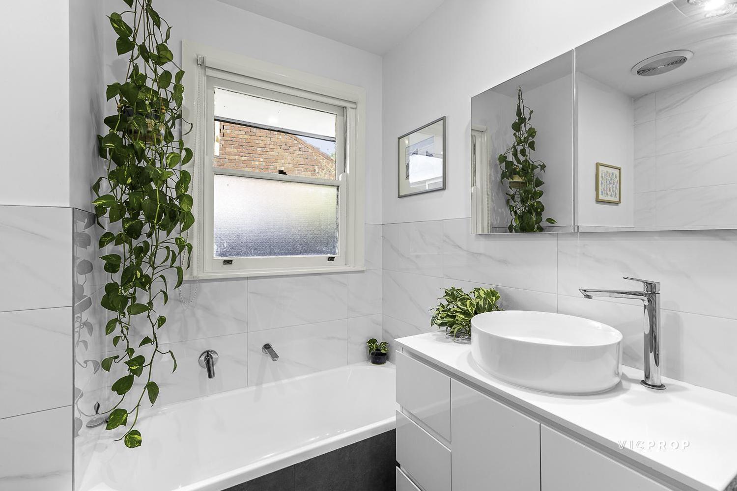 3-bedroom house at 16 Pacific Drive, Heidelberg West, VIC 3081, Banyule, Victoria