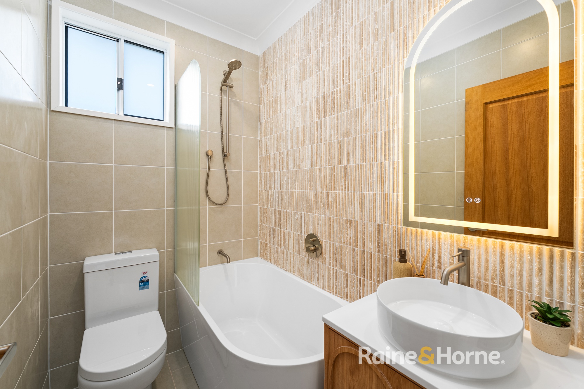 61 GALLIPOLI AVENUE, Umina Beach NSW 2257 - Image 5