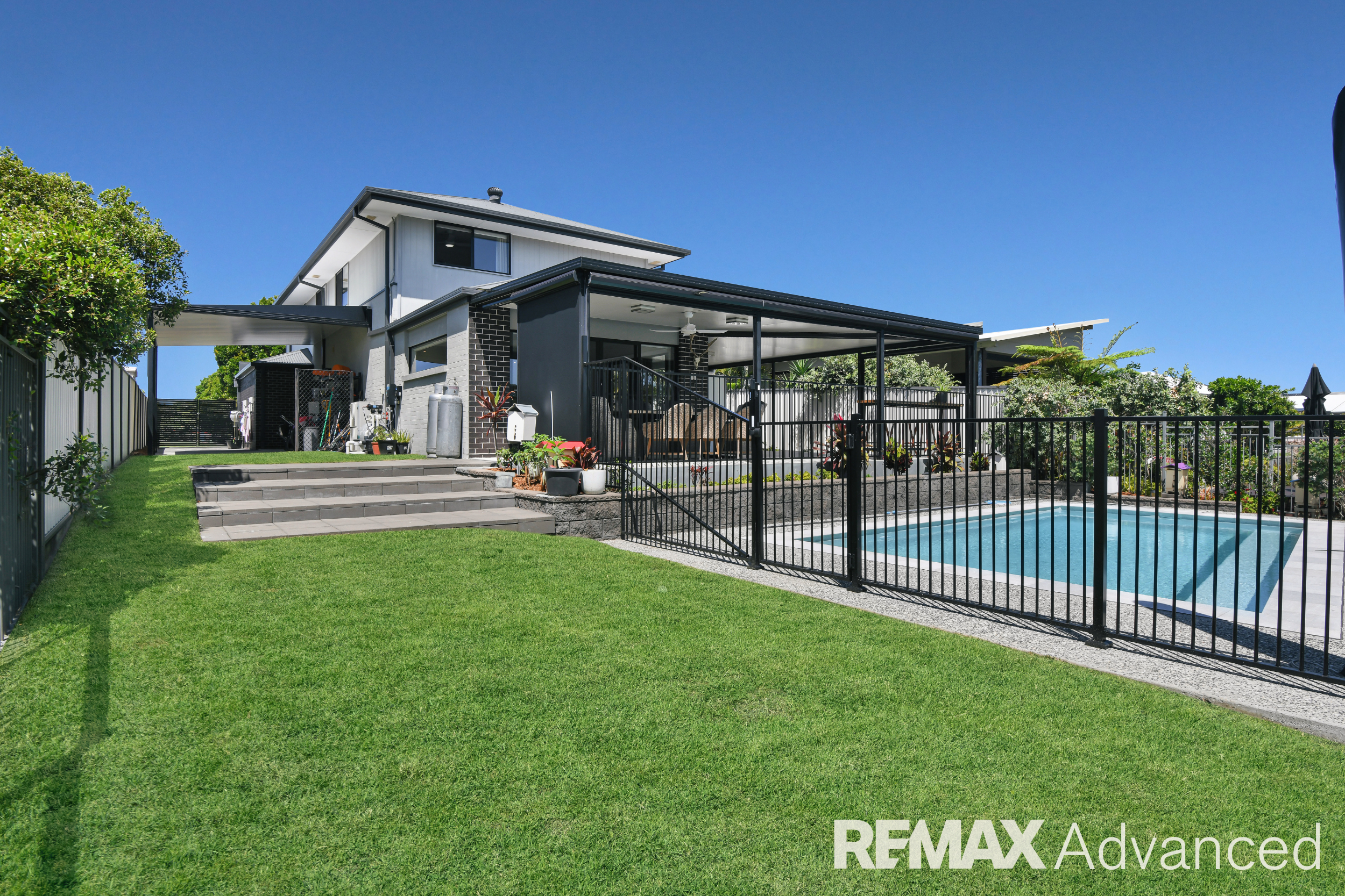 10 FOXTAIL CRESCENT, Banksia Beach QLD 4507 - Image 6