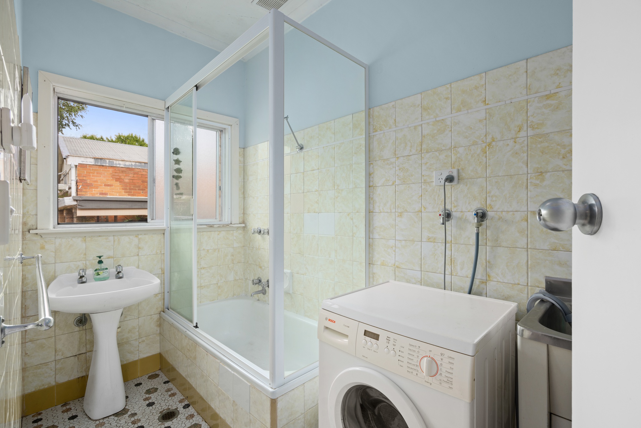 2-bedroom unit at 3/672 David Street, Albury, NSW 2640, Albury, New South Wales
