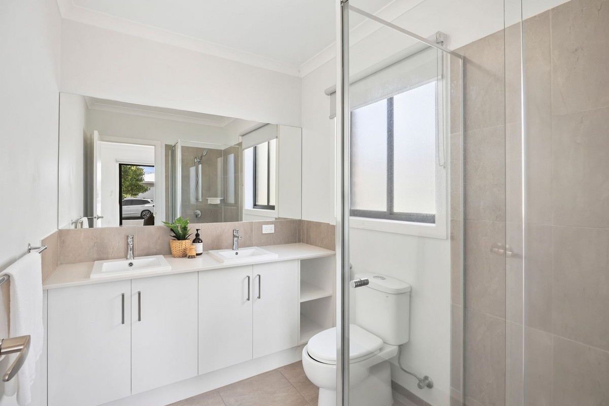 4-bedroom house at 5 Centreside Drive, Torquay, VIC 3228, Surf Coast, Victoria