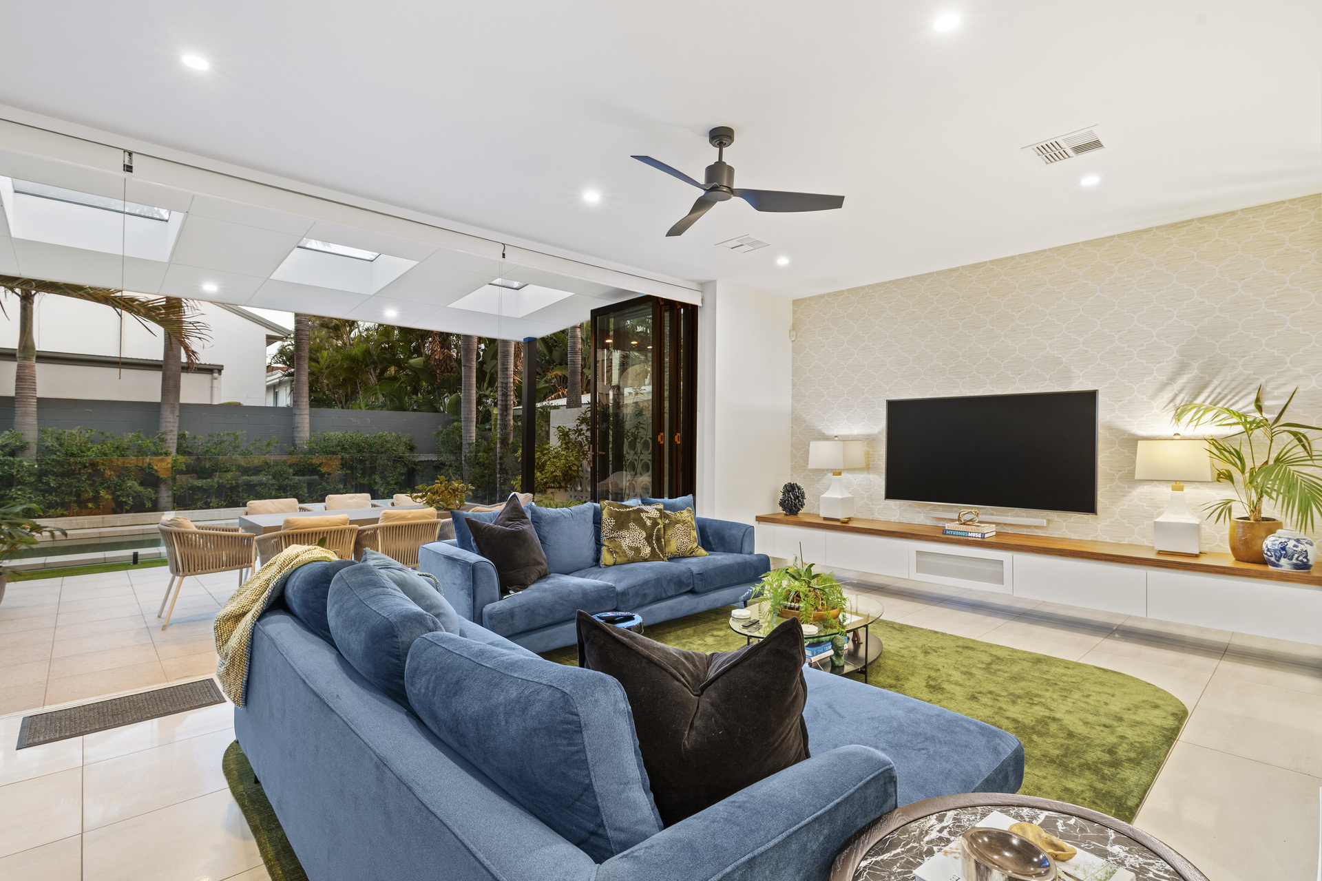 10 OCEAN STREET, Mermaid Beach QLD 4218 - Image 7
