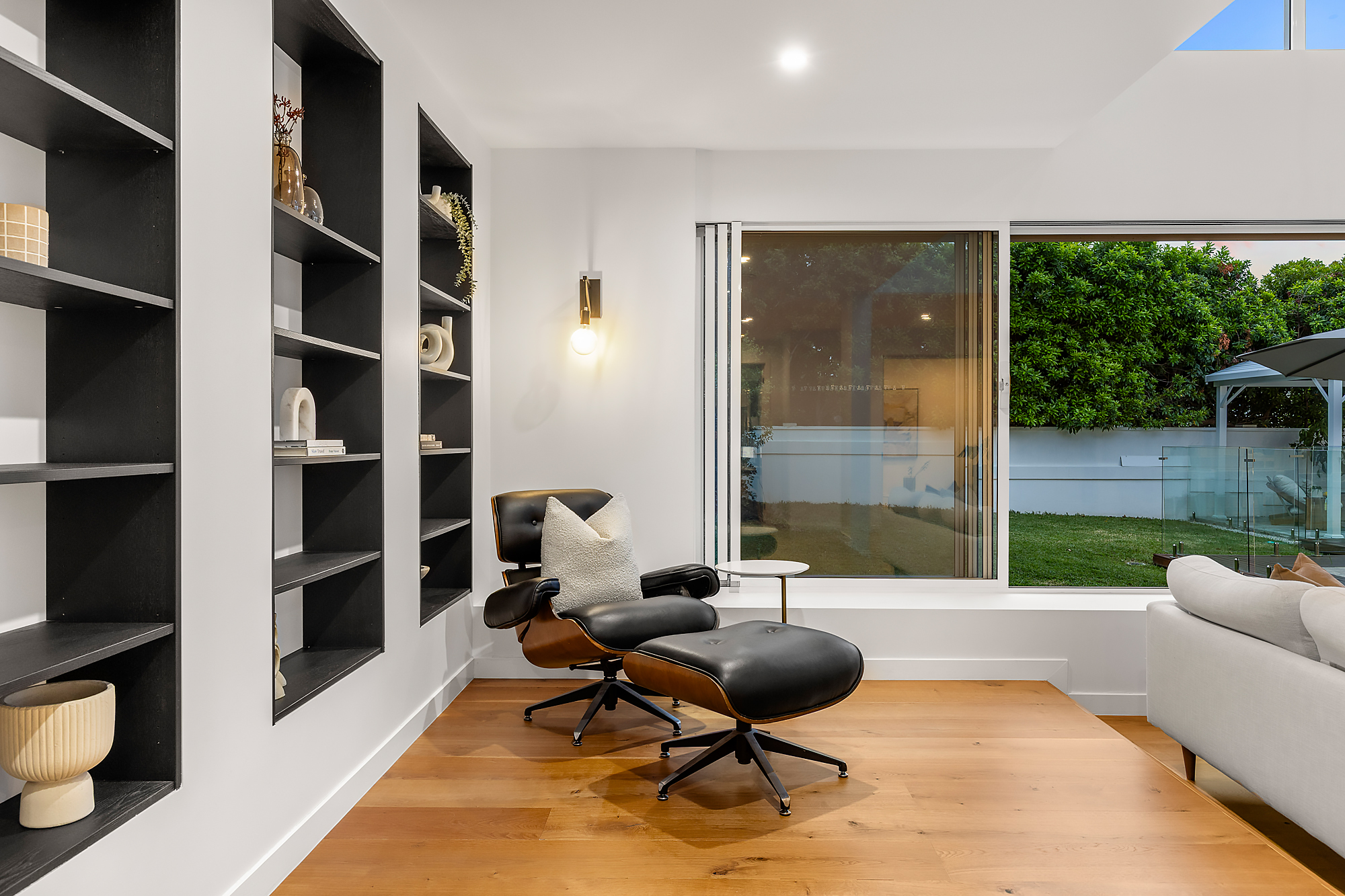 5-bedroom house at 61 SIRIUS STREET, Coorparoo QLD 4151, Brisbane, Queensland