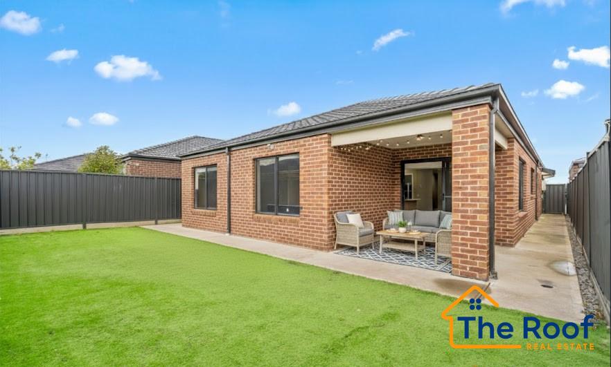 11 Blairmont Crescent, Tarneit, VIC 3029 - Image 5