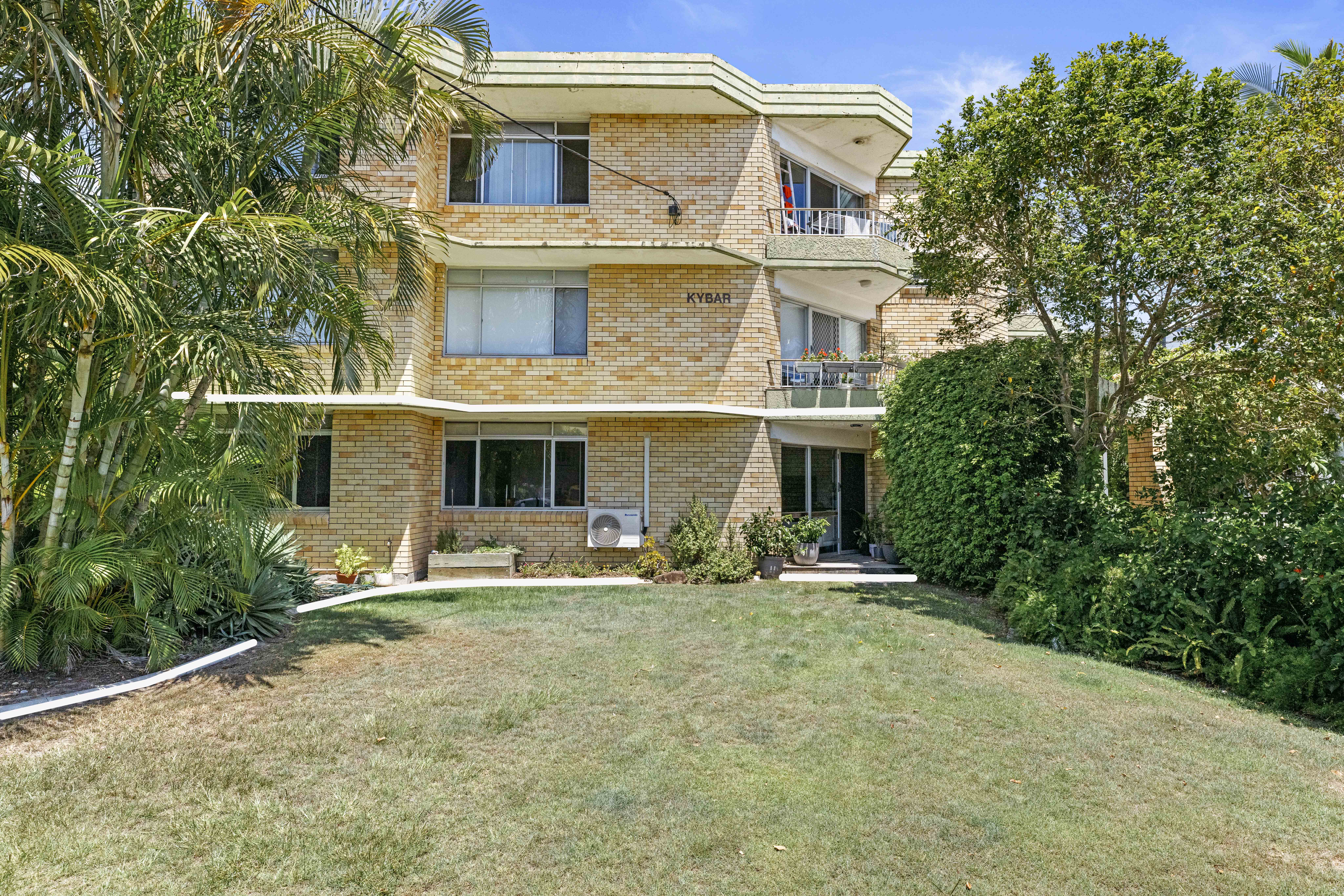 2-bedroom unit at 1/116 Petrel Avenue, Mermaid Beach, QLD 4218, Gold Coast, Queensland