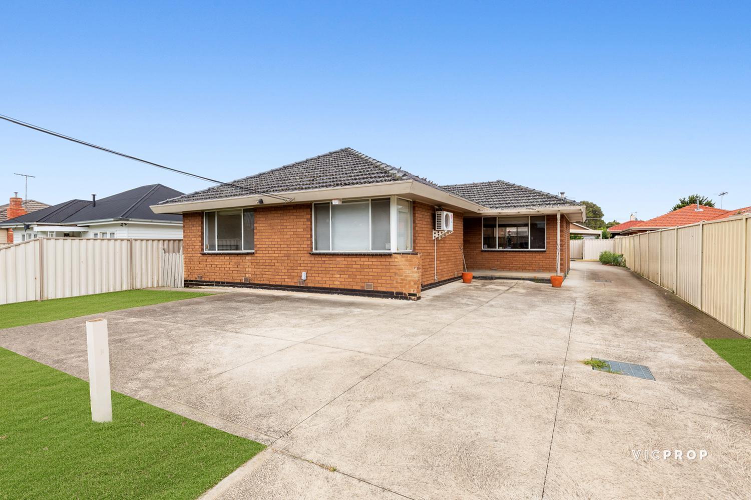 1/63 Walmer Avenue, St Albans, VIC 3021 - Image 9