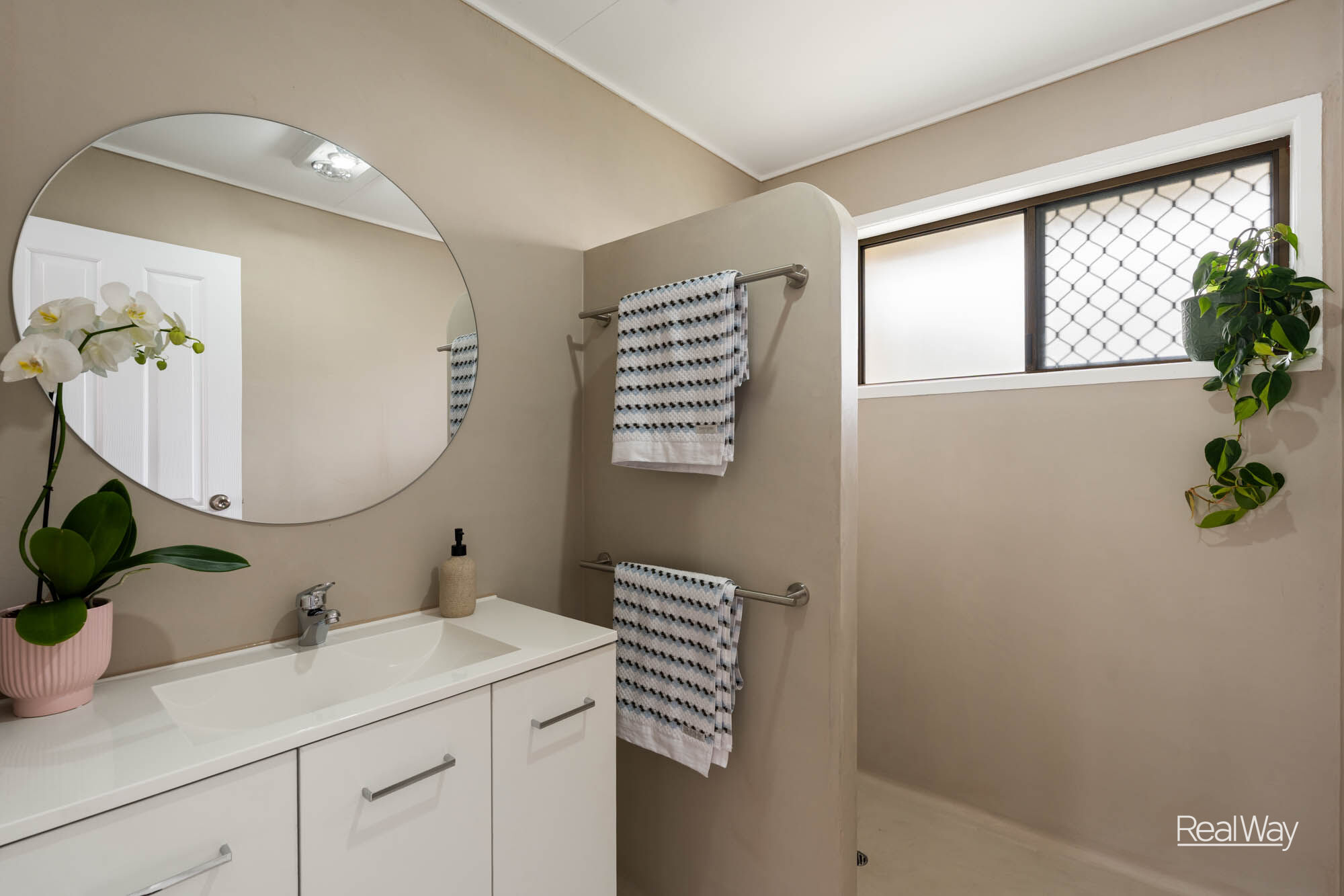 4-bedroom unit at 1 &  2/13 Burton Street, Harristown, Qld, 4350, Toowoomba, Queensland