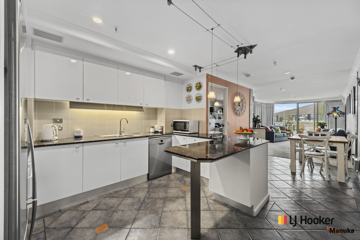 602/222 City Walk, City, Act, 2601 - Image 1