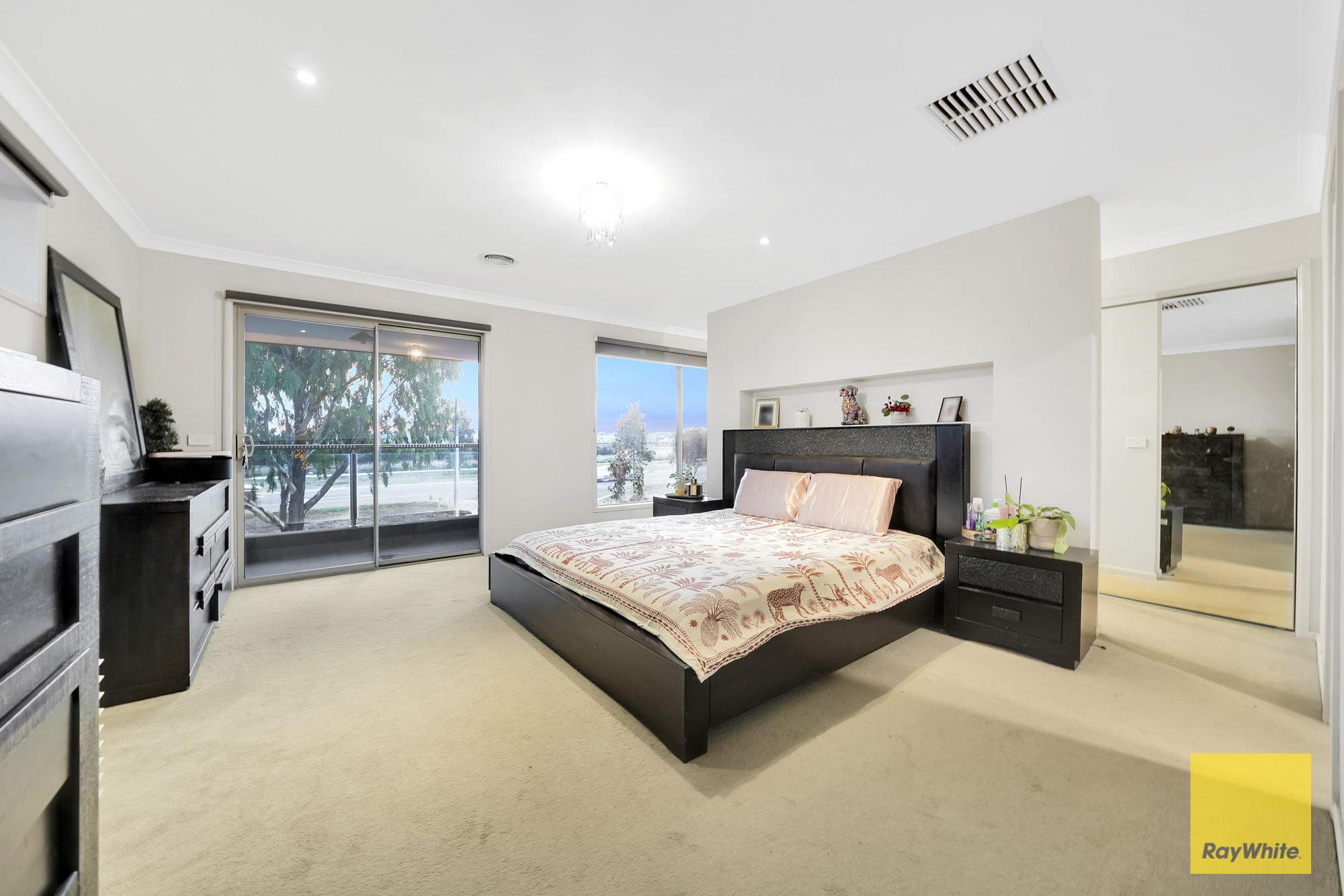 5-bedroom house at 676 Armstrong Road, Wyndham Vale, VIC 3024, Wyndham, Victoria