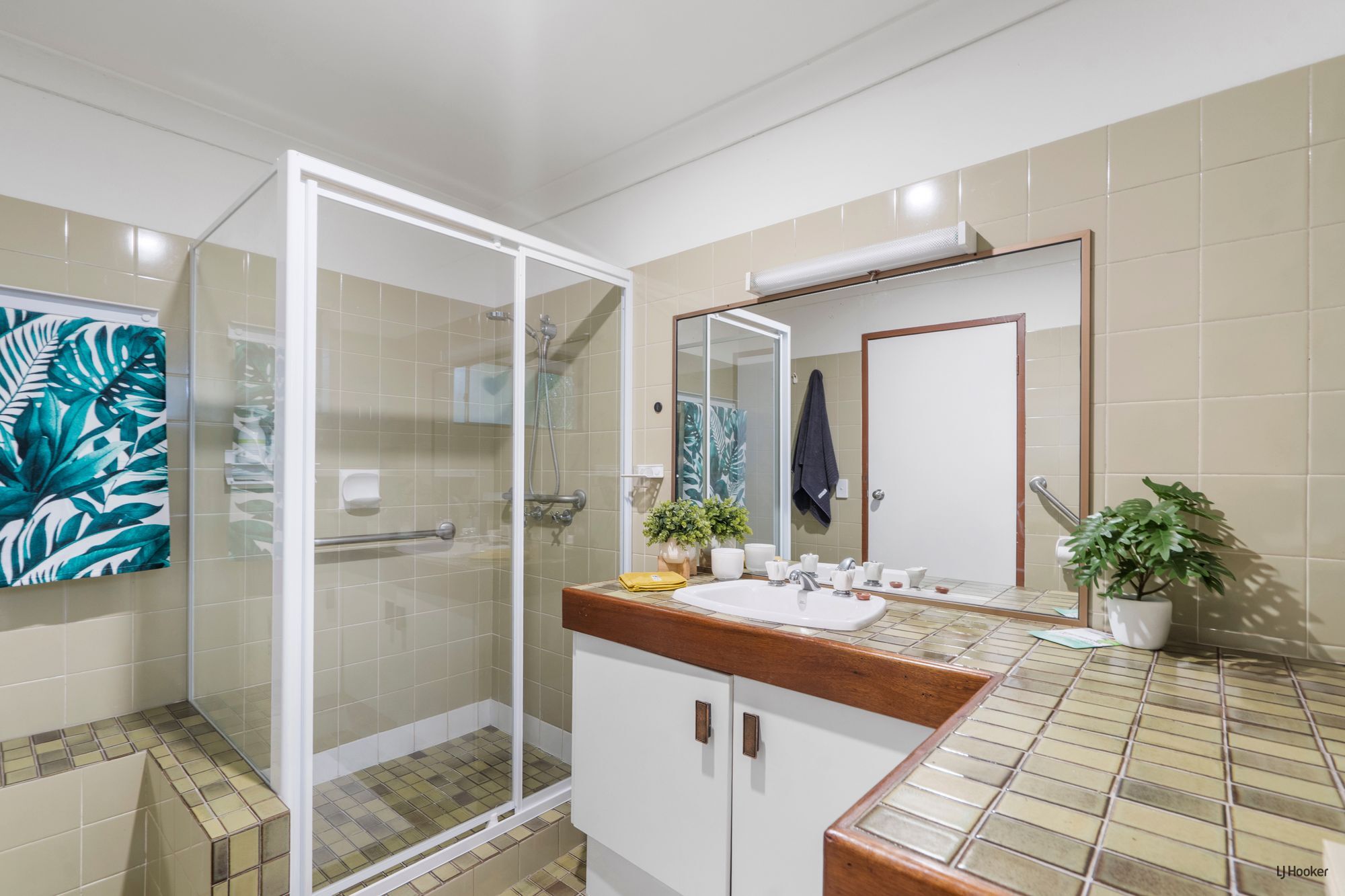 3 HORSMAN ROAD, Elanora QLD 4221 - Image 10