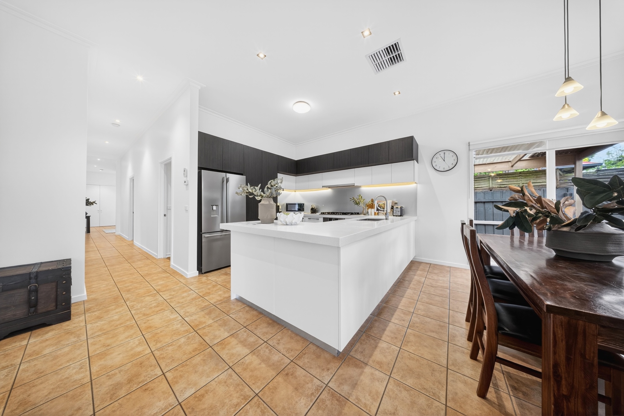 5-bedroom house at 31 Tamar Grove, Oakleigh, VIC 3166, Monash, Victoria