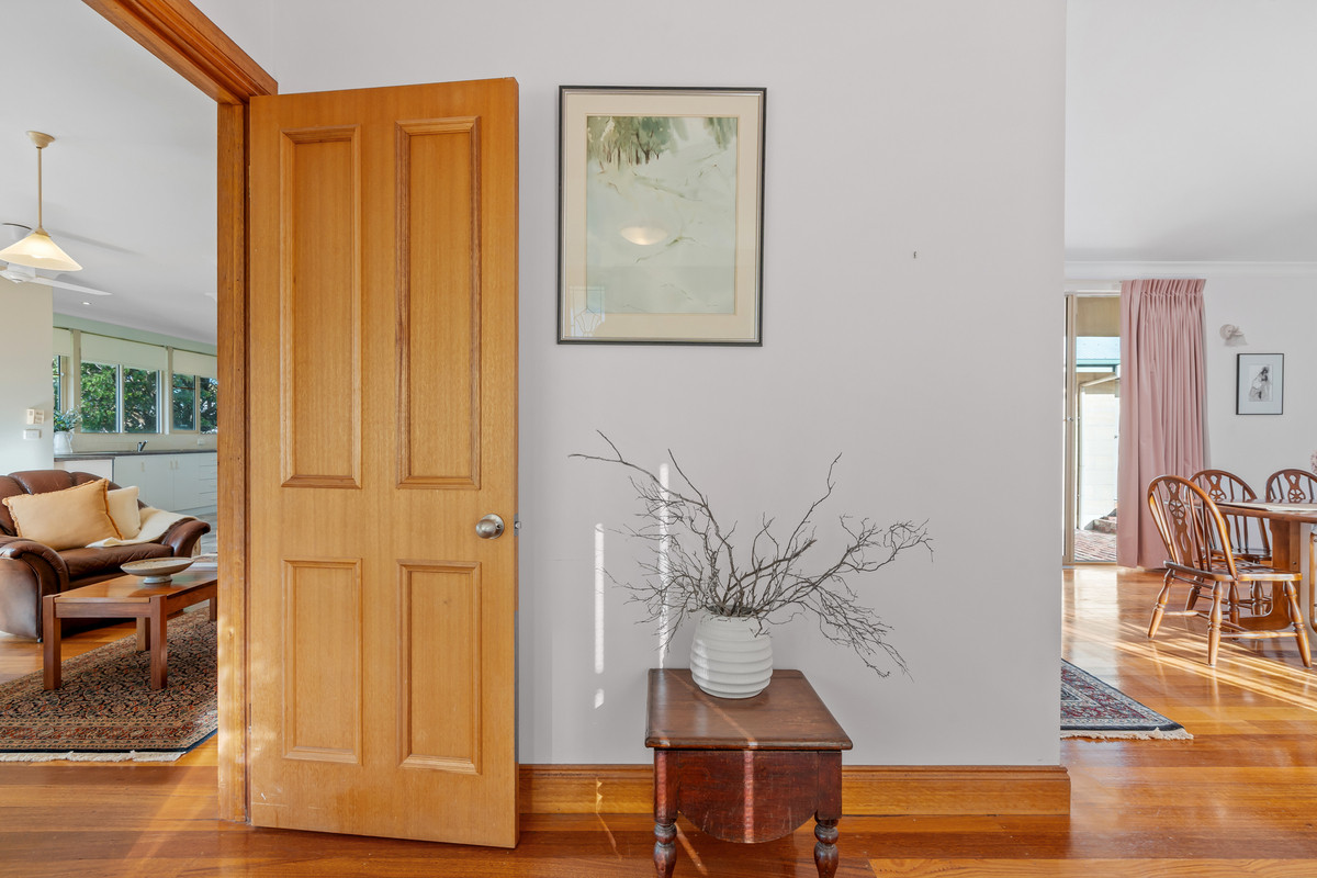 3-bedroom house at 1/7 Regent, Port Fairy, Vic, 3284, Moyne, Victoria