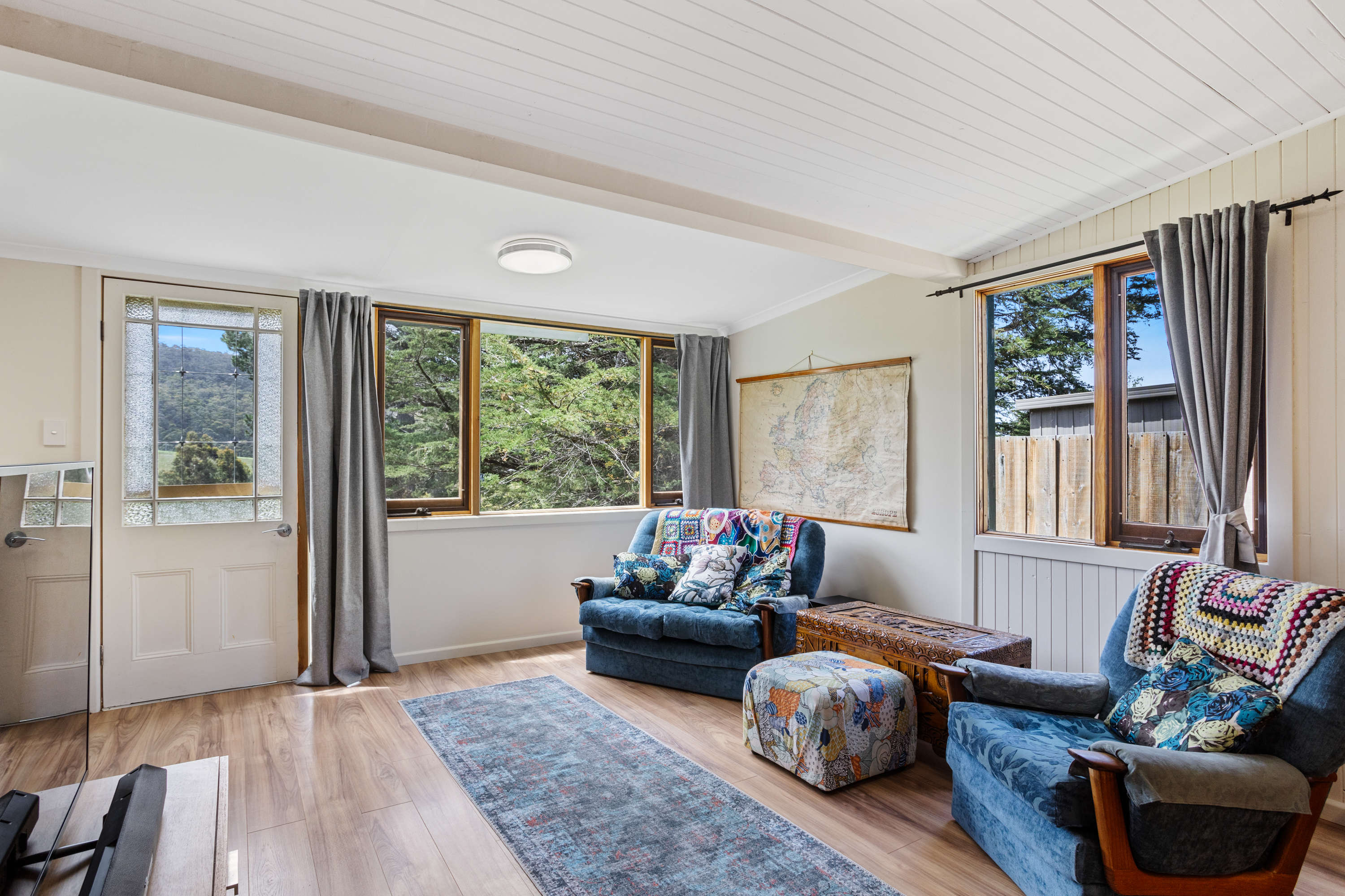 5-bedroom house at HONEYWOOD COTTAGE 72 PULLENS ROAD, WOODBRIDGE TAS 7162, Kingborough, Tasmania