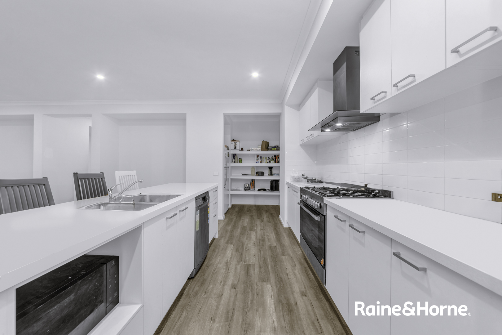 20 Dalhalla Circuit, Clyde North, VIC 3978 - Image 6