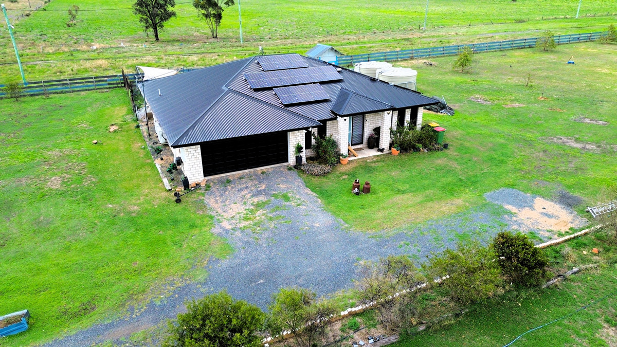 5-bedroom house at 27 Earl Street, Jondaryan, QLD 4403, Toowoomba, Queensland