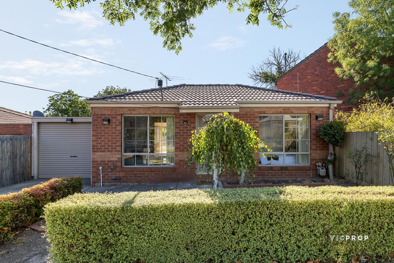 2-bedroom house at 17 Killerton Crescent, Heidelberg West, VIC 3081, Banyule, Victoria
