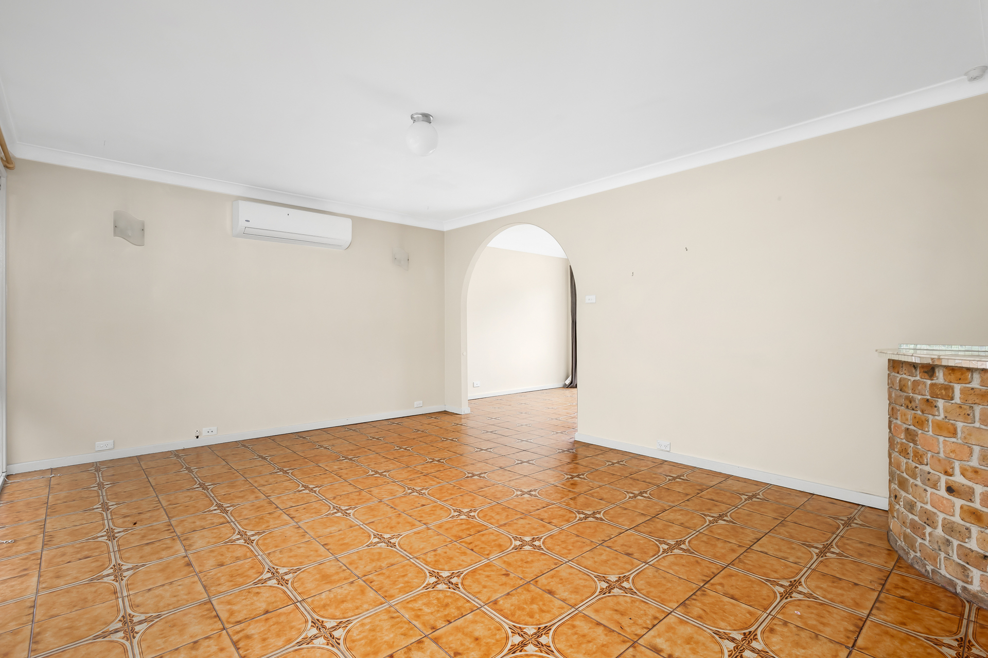 2 Ainsworth Crescent, Wetherill Park, NSW 2164 - Image 5
