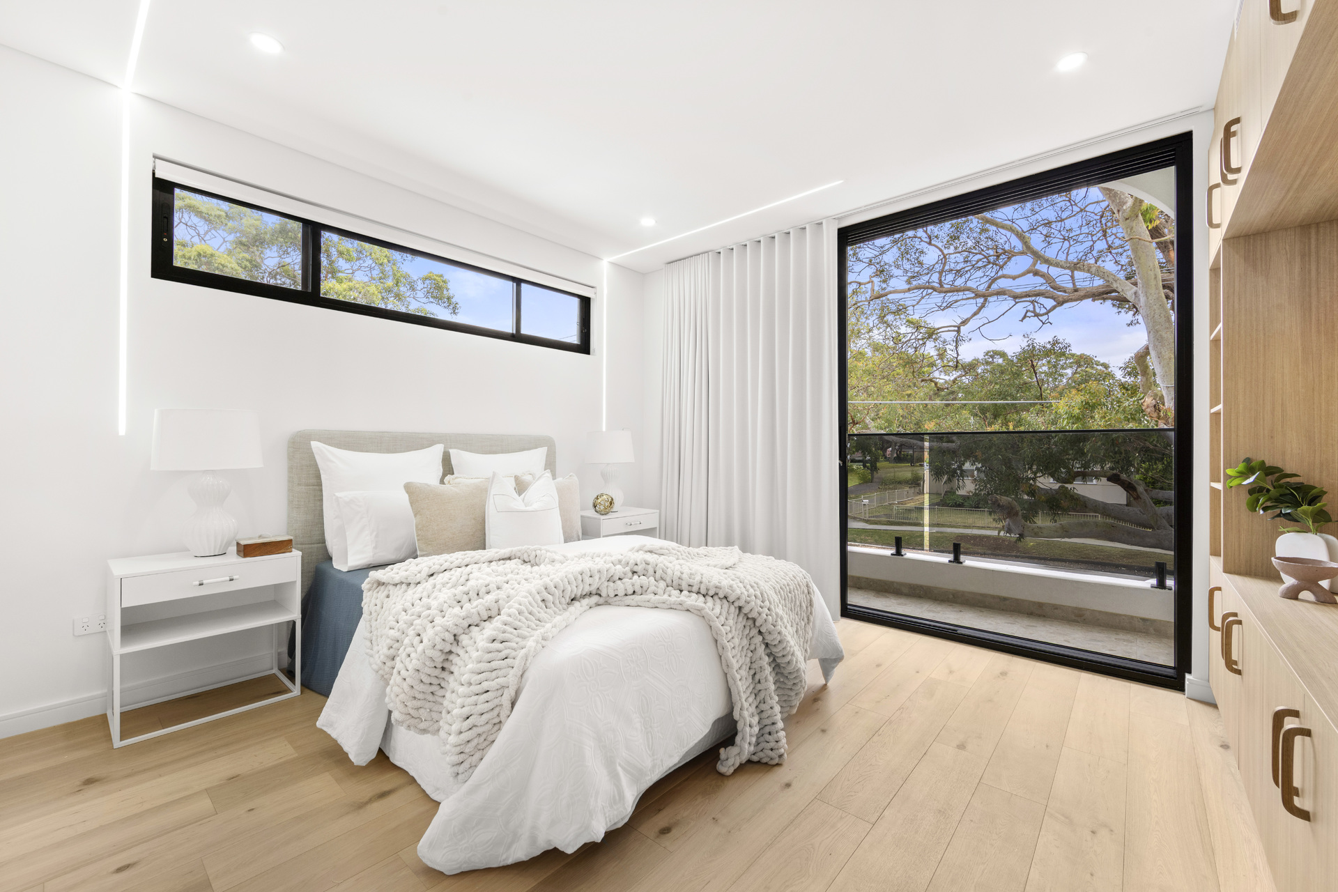 4-bedroom unit at 164B Caringbah Road, Caringbah South, NSW 2229, Sutherland, New South Wales