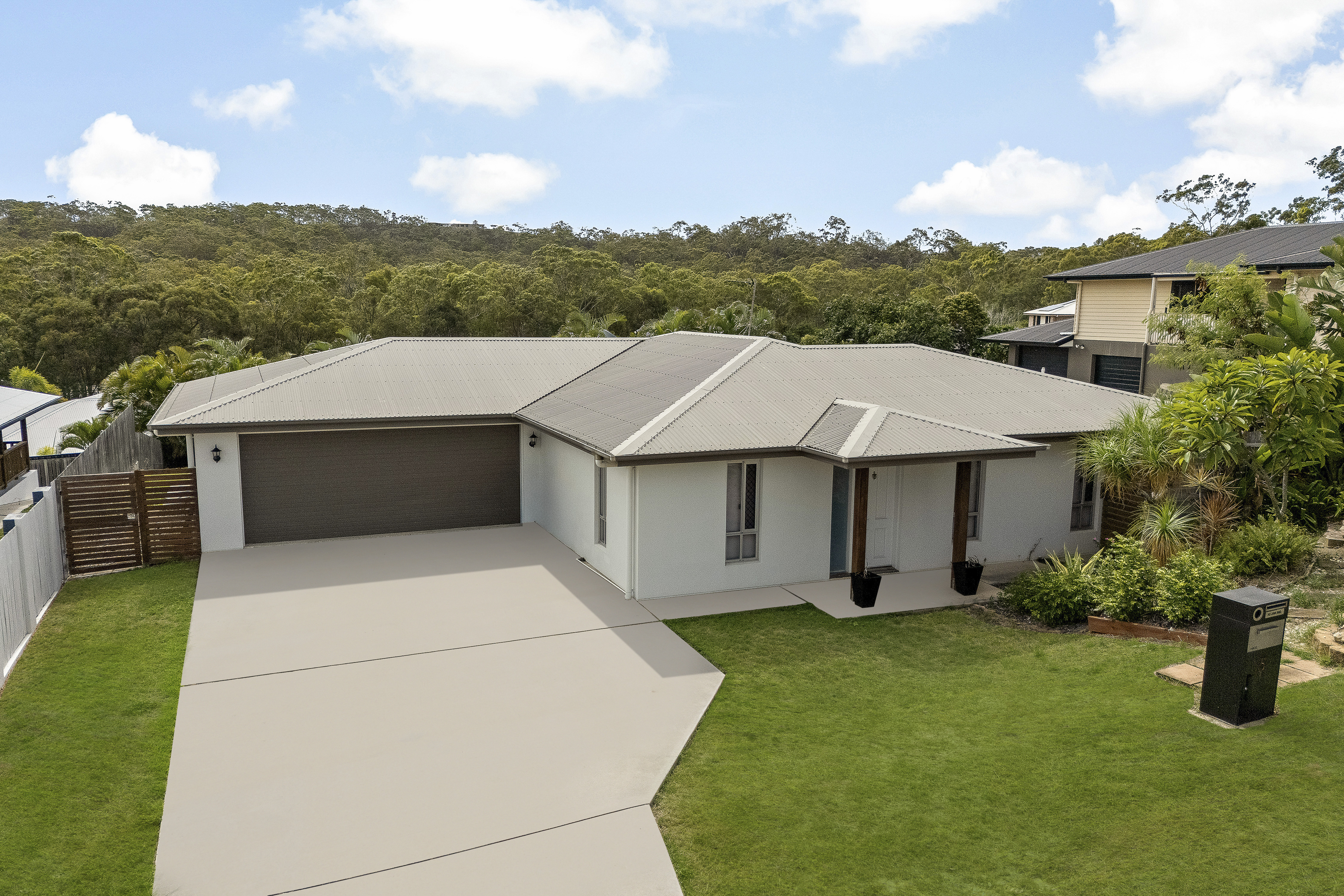 5 DOLPHIN TERRACE, South Gladstone QLD 4680 - Image 1
