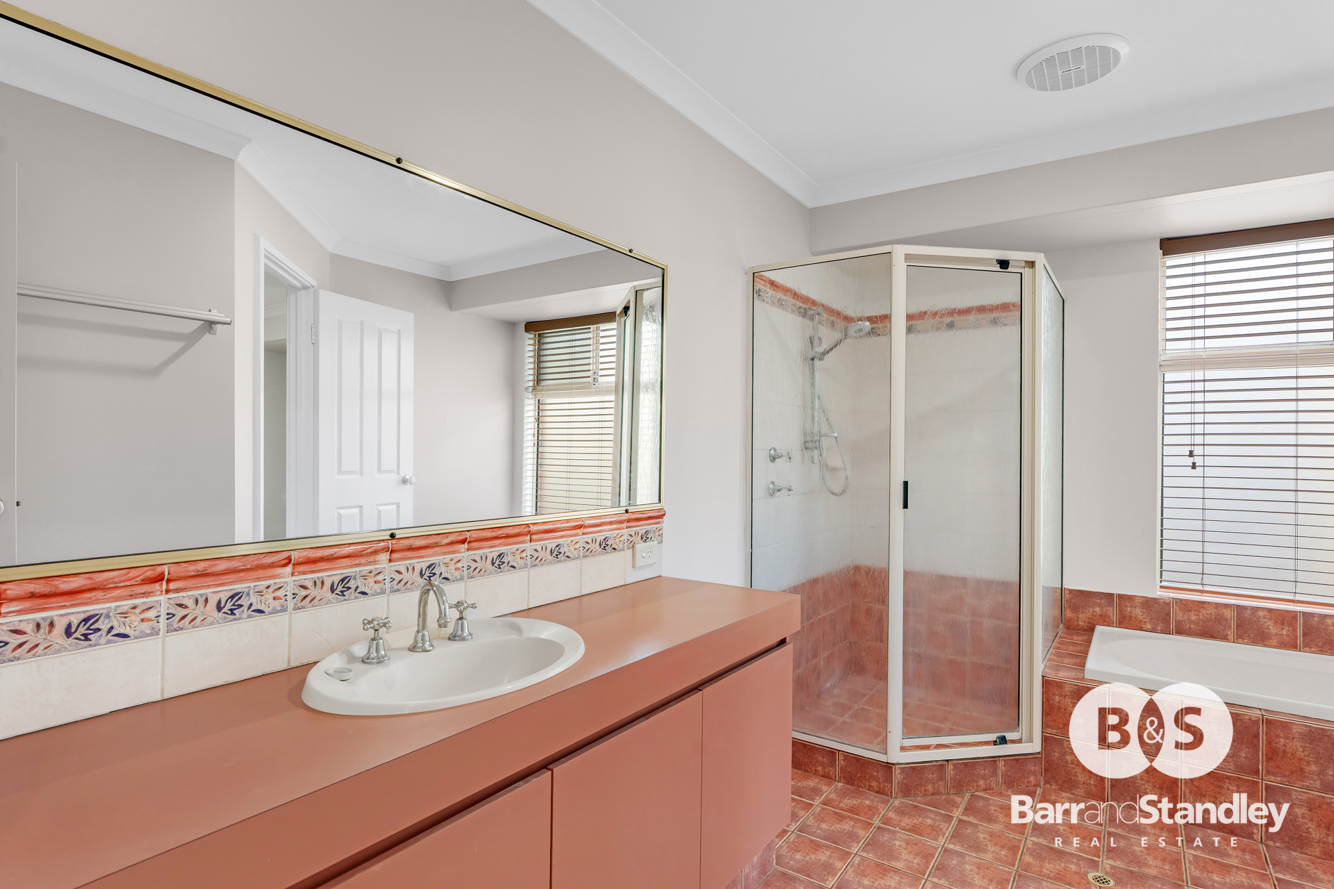 4-bedroom house at 9 CLAUGHTON WAY, Glen Iris WA 6230, Bunbury, Western Australia