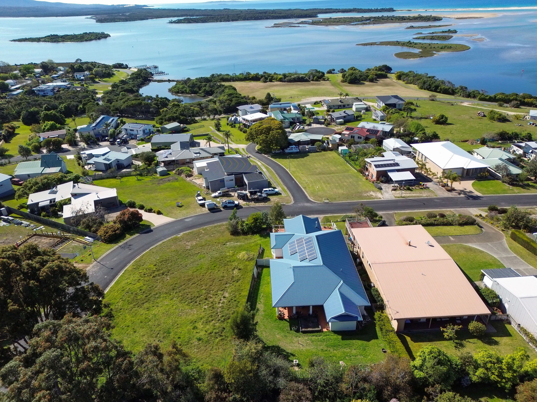 1-bedroom unit at 2 Raheen Drive, Mallacoota, VIC 3892, East Gippsland, Victoria