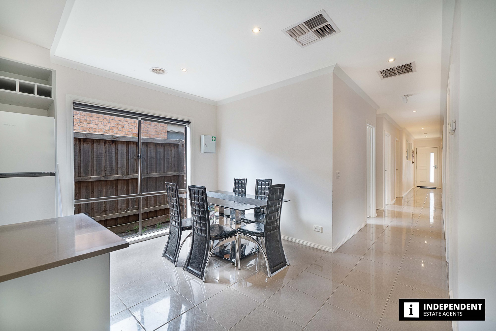 19 Oldbridge Boulevard, Weir Views, VIC 3338 - Image 8