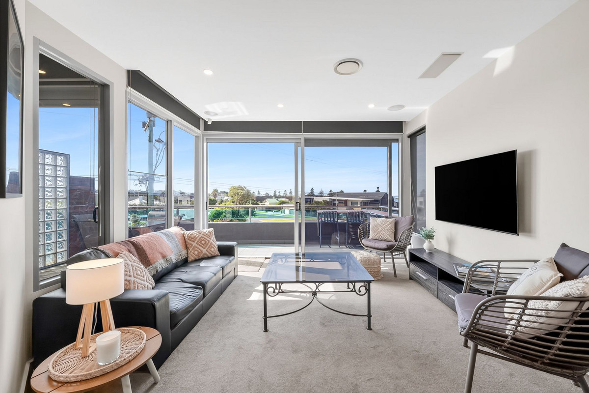 10 7 BELL STREET, TORQUAY VIC 3228 - Image 9