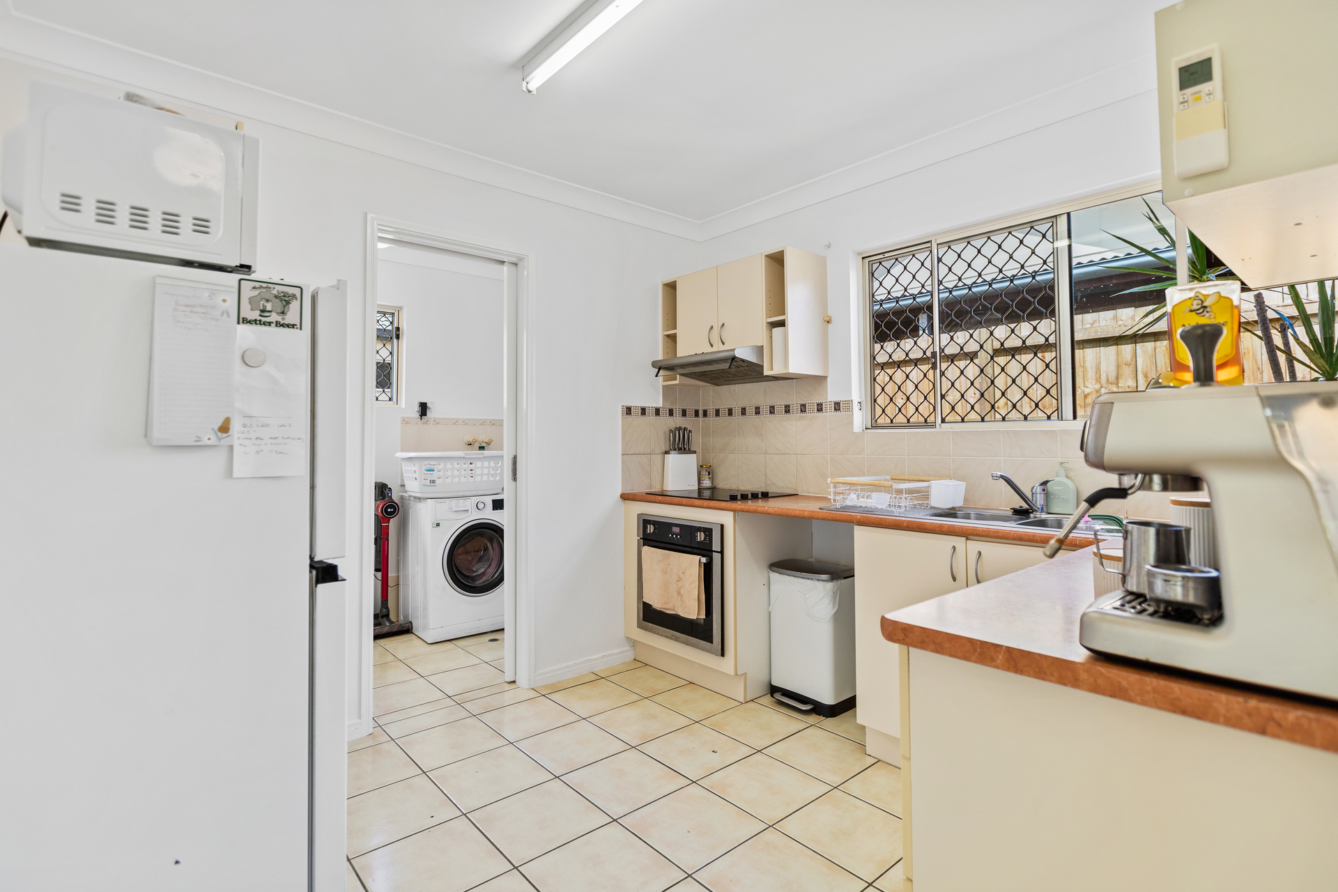 11 SILKY OAK COURT, Mooroobool QLD 4870 - Image 8