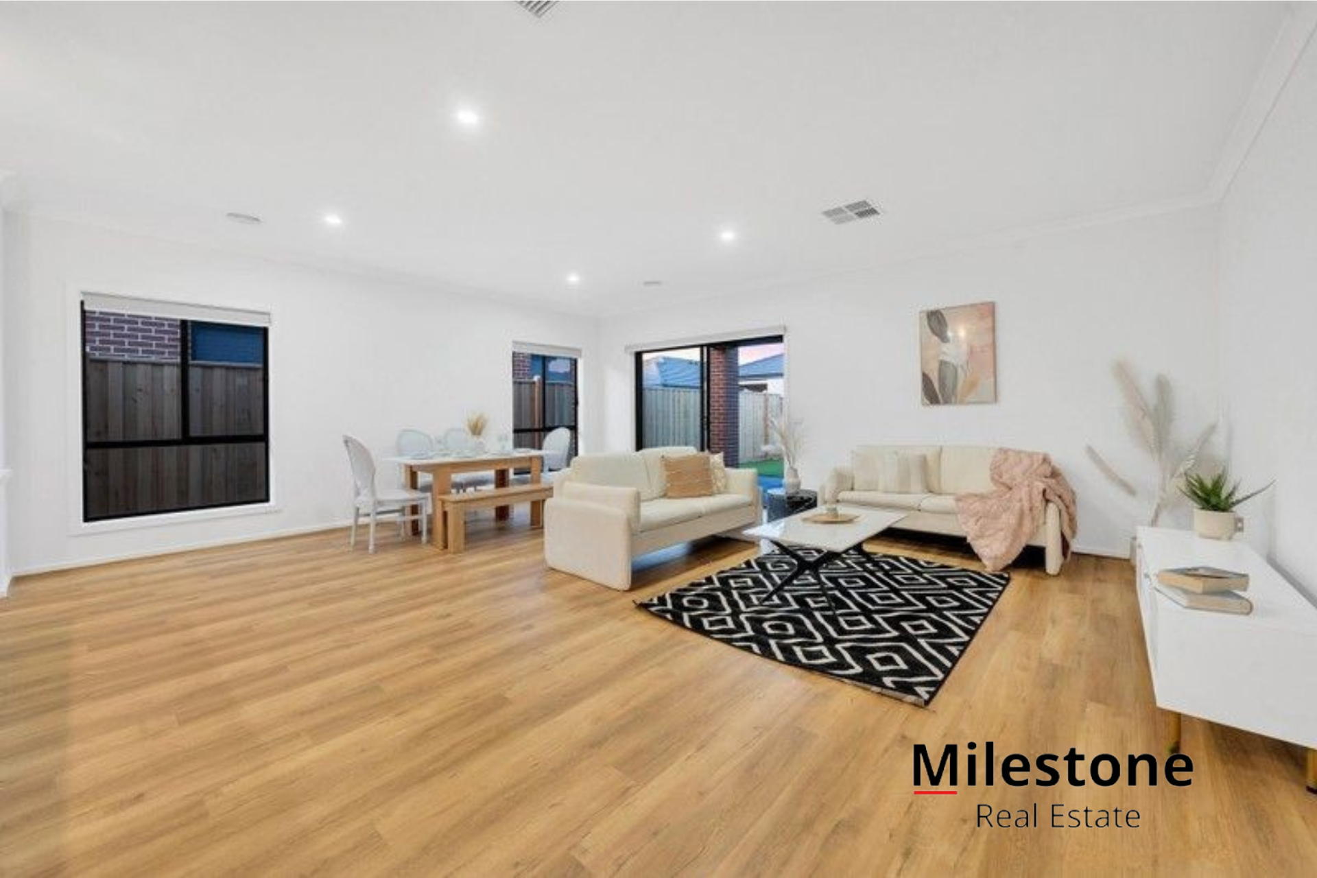 18 Garrison Loop, Clyde North, Vic, 3978 - Image 3