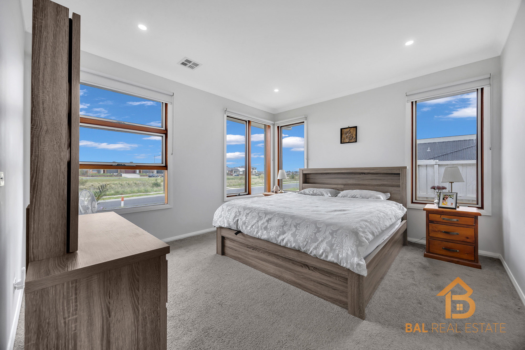 18 GELLER CIRCUIT, Tarneit VIC 3029 - Image 3