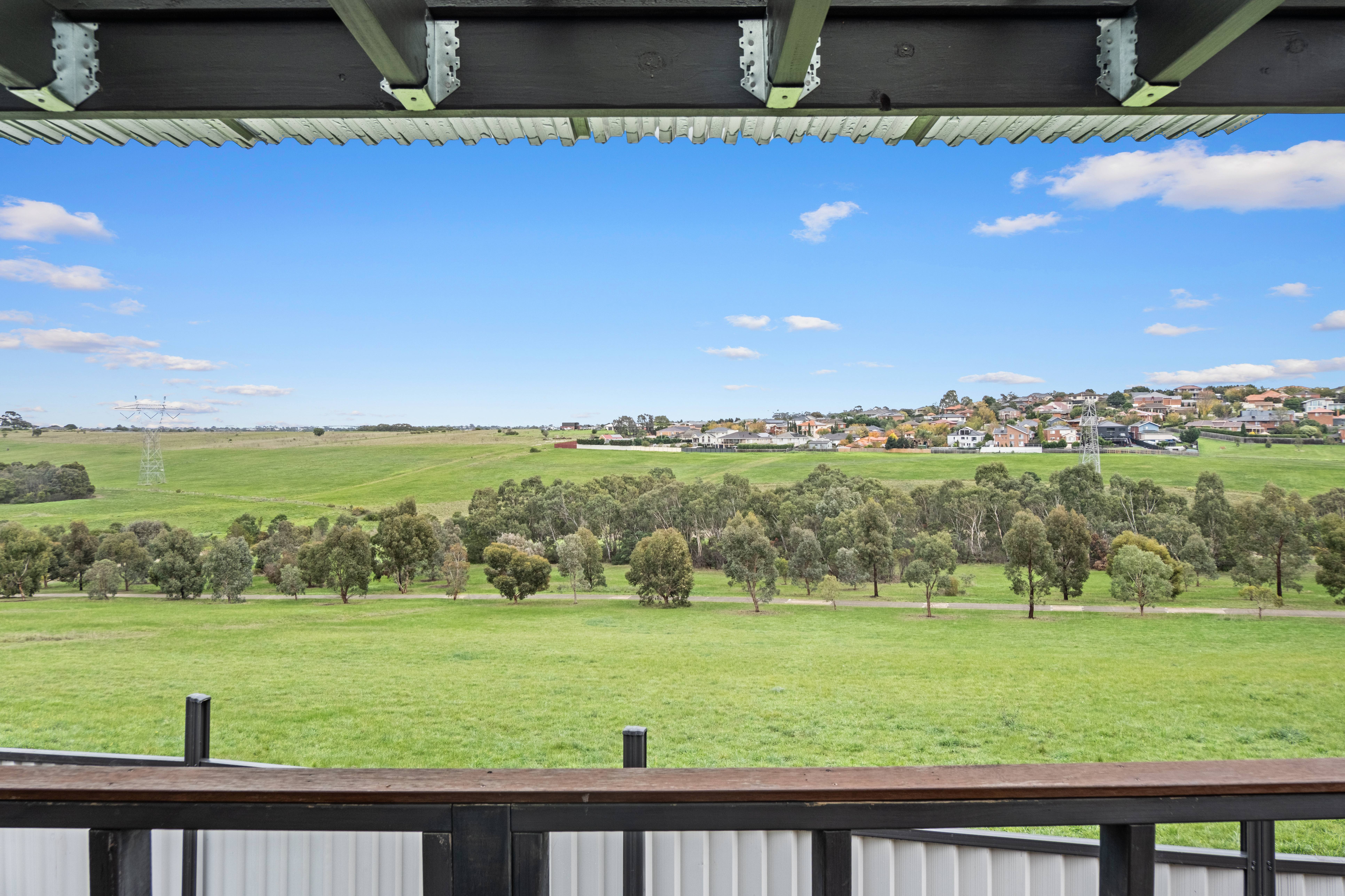 3-bedroom unit at 6/31 Rokewood Crescent, Meadow Heights, VIC 3048, Hume, Victoria