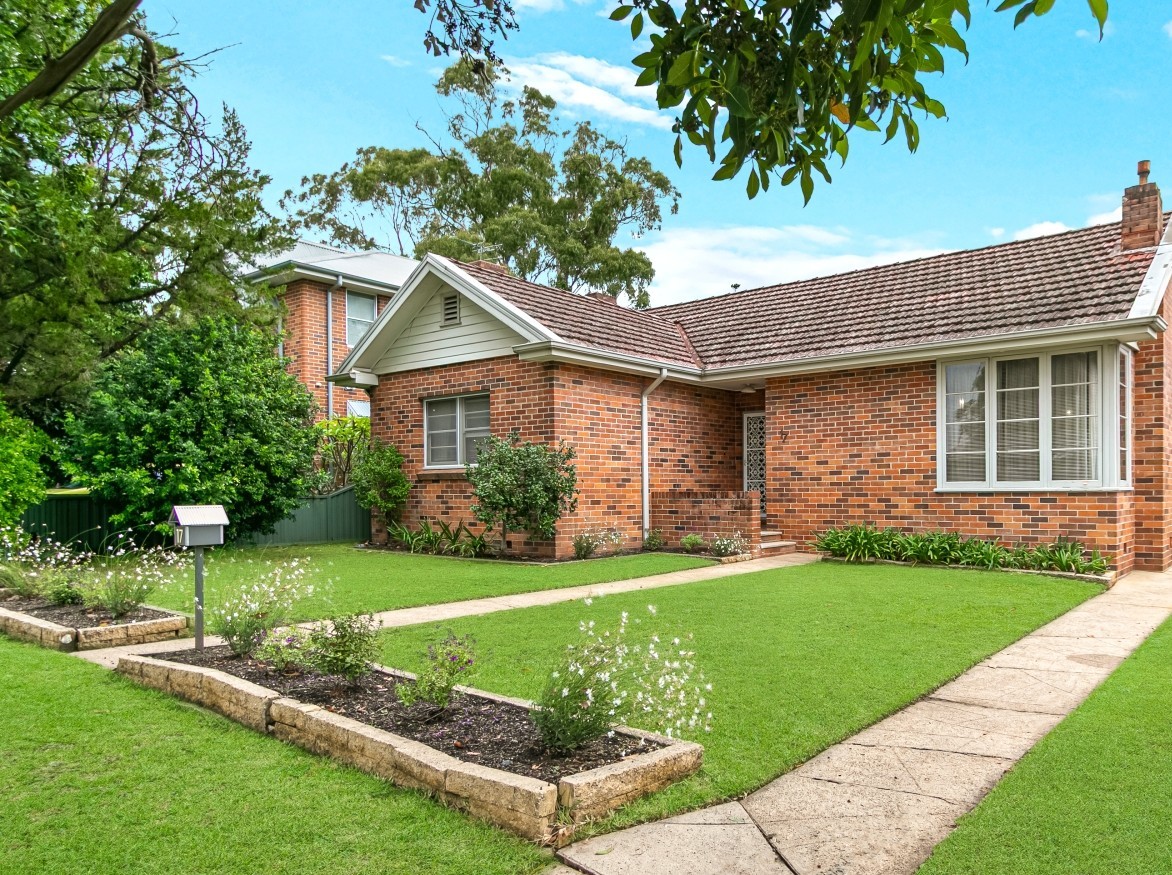 17 HORNSEYWOOD AVENUE, Penrith NSW 2750 - Image 1