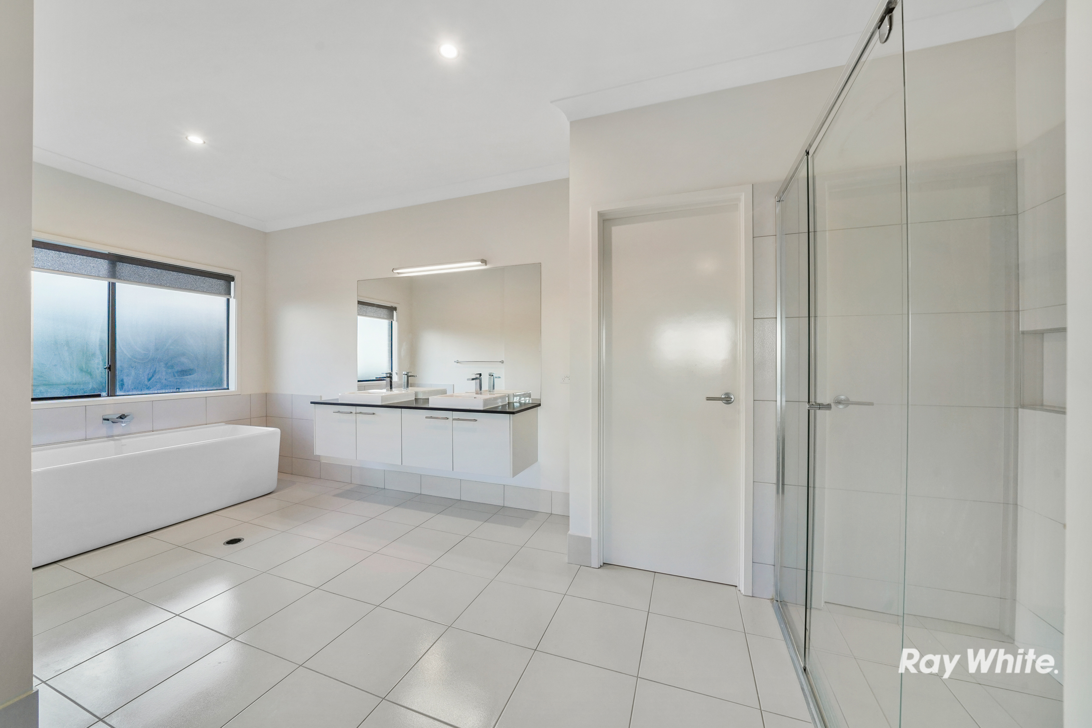 5-bedroom house at 25 Lynette Way, Daisy Hill, QLD 4127, Logan, Queensland