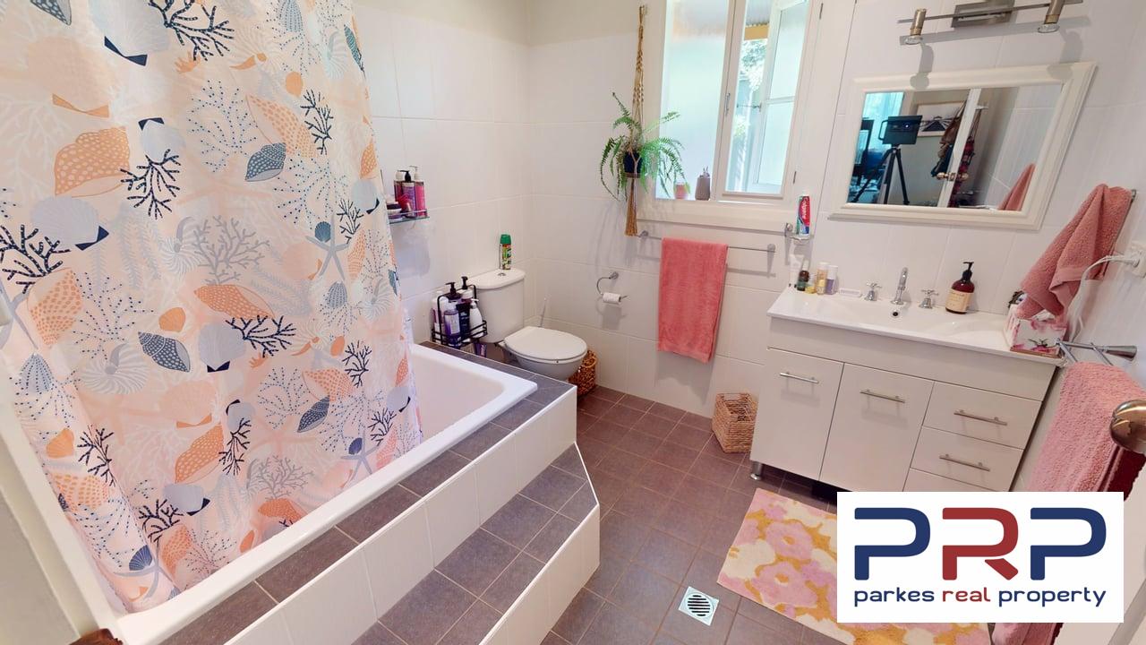 4-bedroom house at 17 Hill Street, Parkes, Nsw, 2870, Parkes, New South Wales