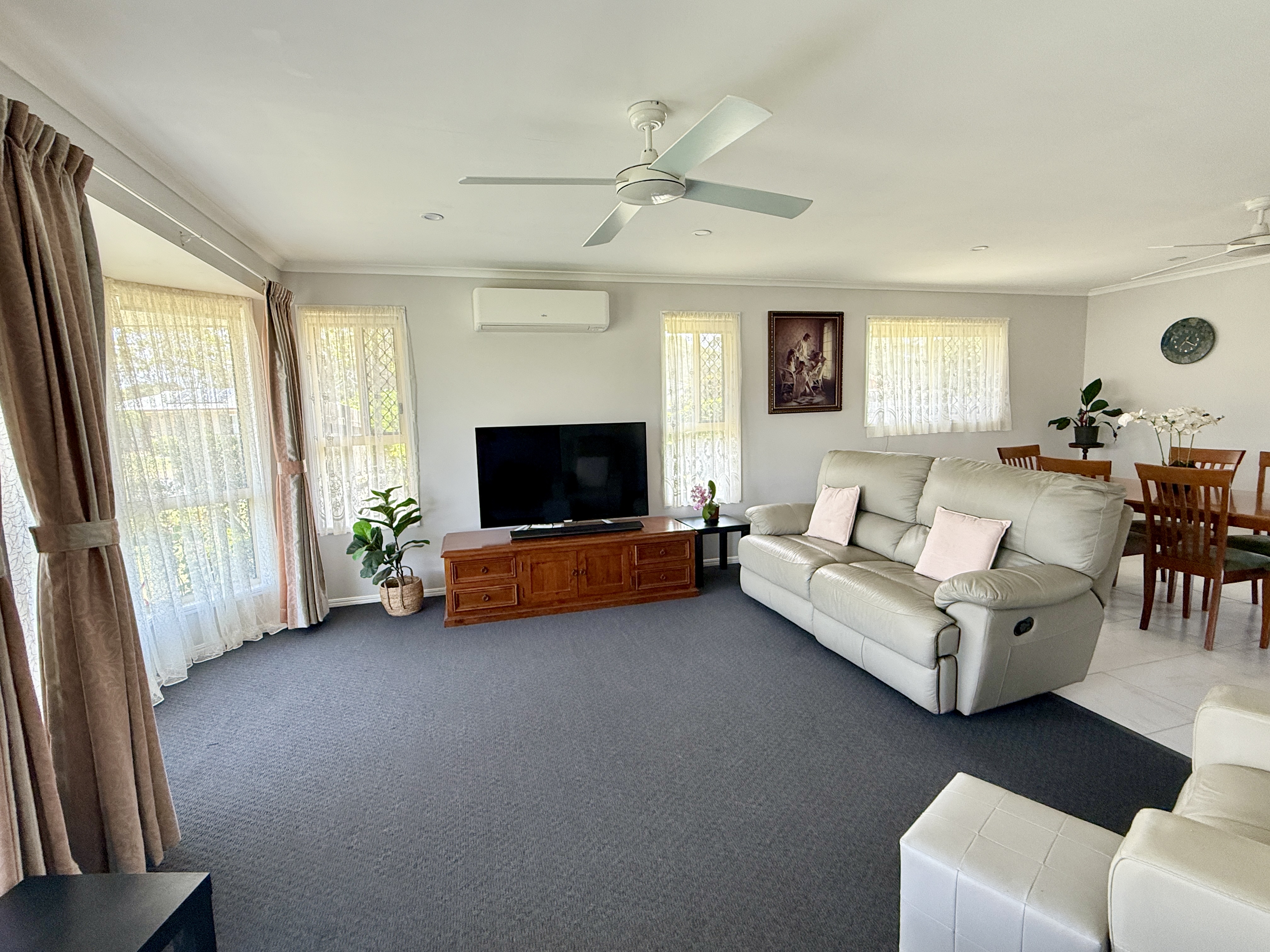 2 MERRILYN COURT, Urangan QLD 4655 - Image 5