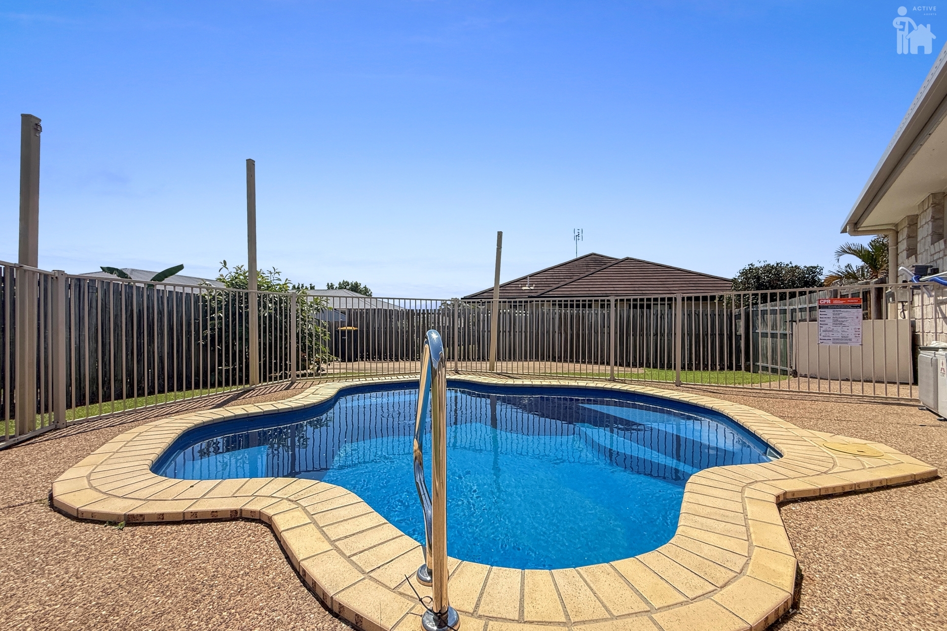 15 WHIPBIRD COURT, Urangan QLD 4655 - Image 10