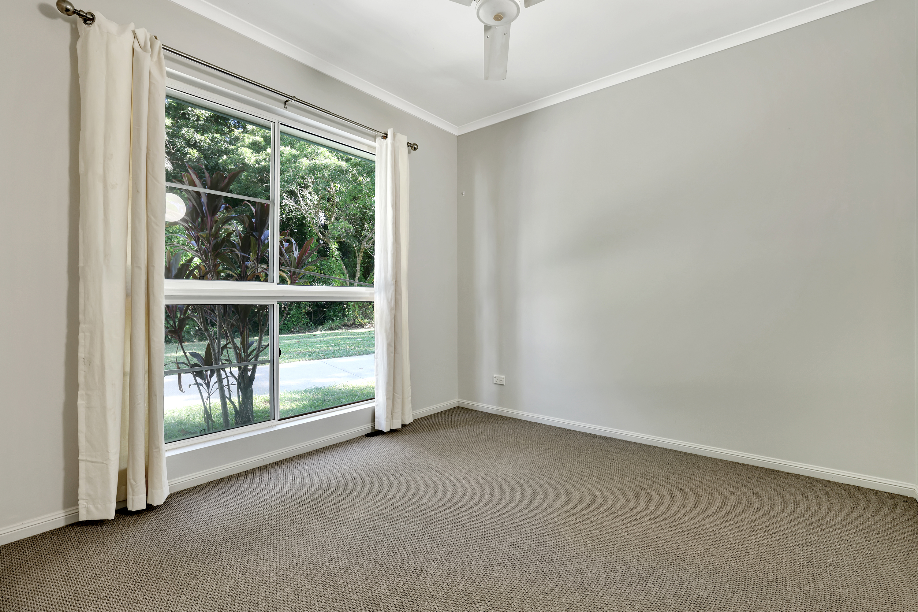 18 TARCOOLA STREET, Mount Sheridan QLD 4868 - Image 8