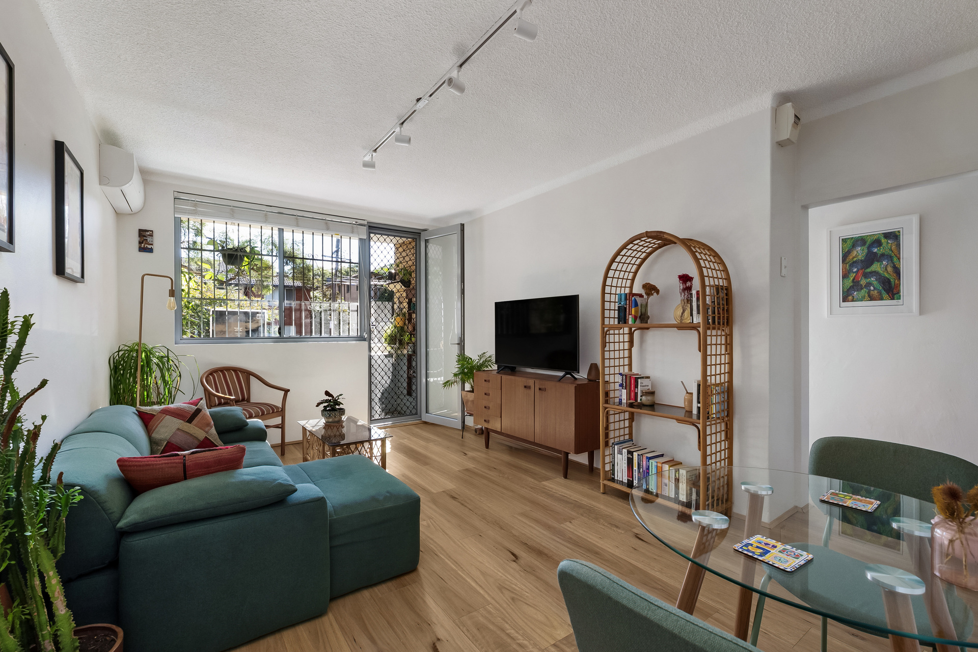 2/10 View Street, Marrickville, NSW 2204 - Image 1