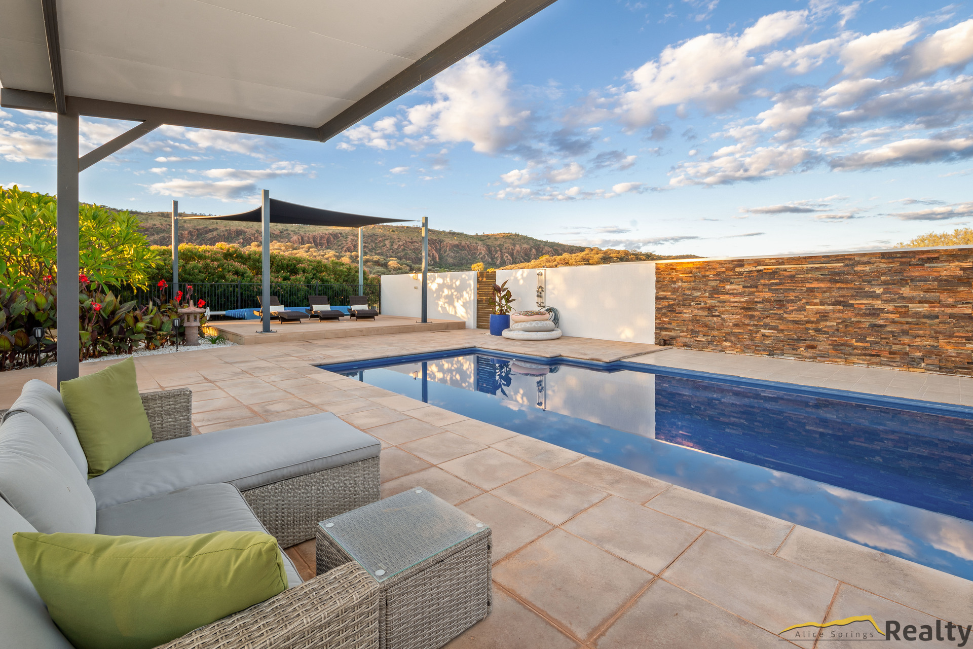 9-bedroom house at 19 Cotterill Road, Ross, NT 0873, Alice Springs, Northern Territory