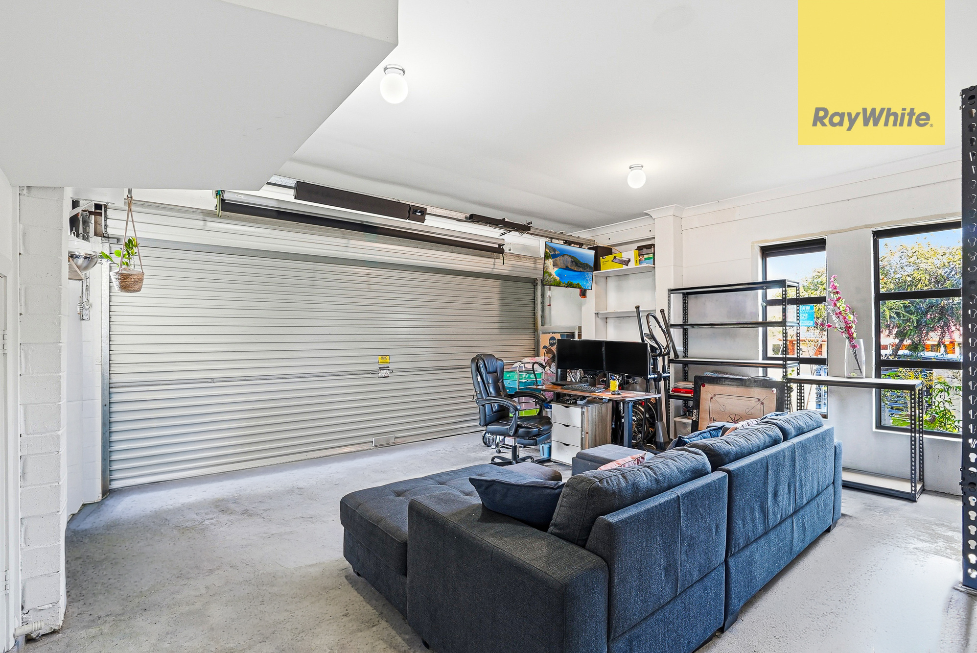 4-bedroom unit at 5/44 Girraween Road, Girraween, NSW 2145, Cumberland, New South Wales