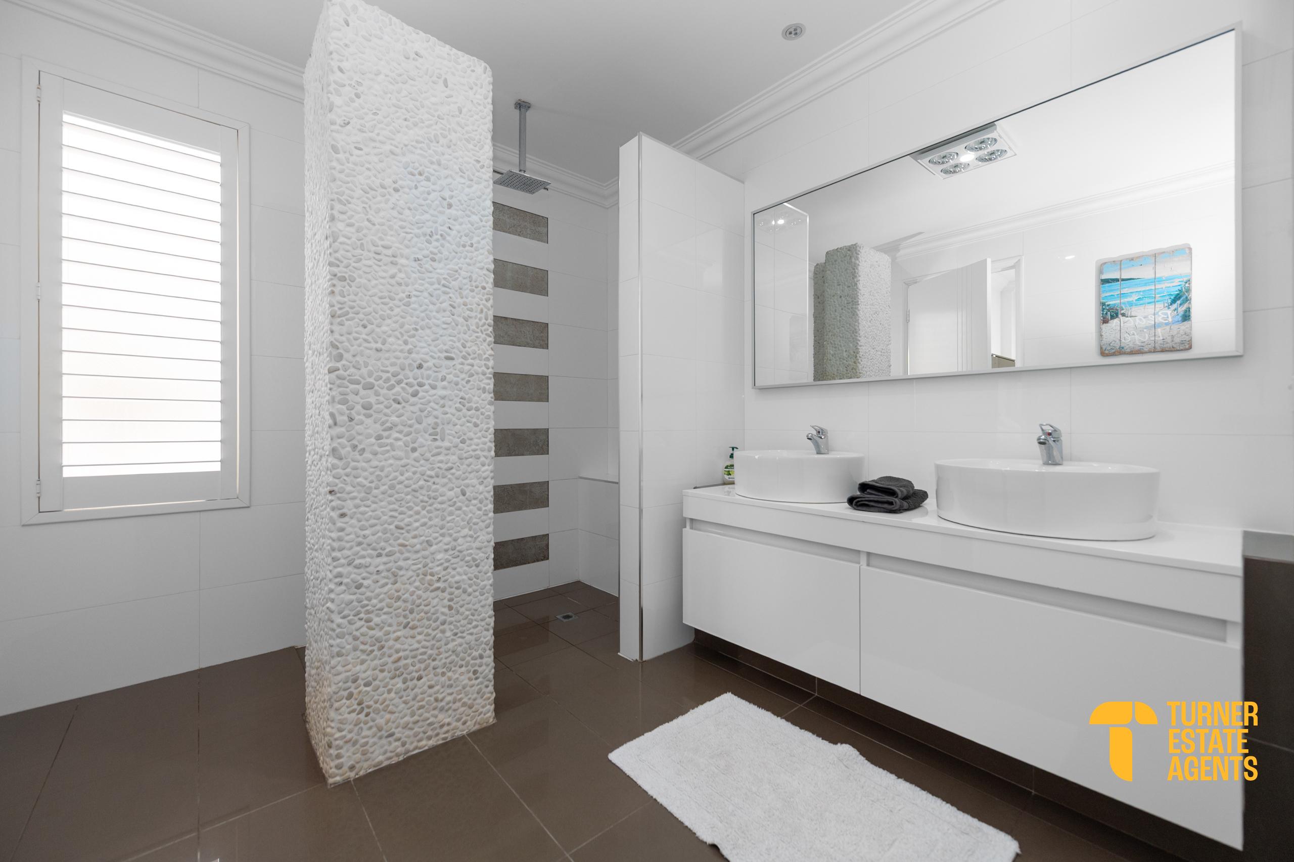 5-bedroom house at 14 Penzance Terrace, Mindarie, WA 6030, Wanneroo, Western Australia