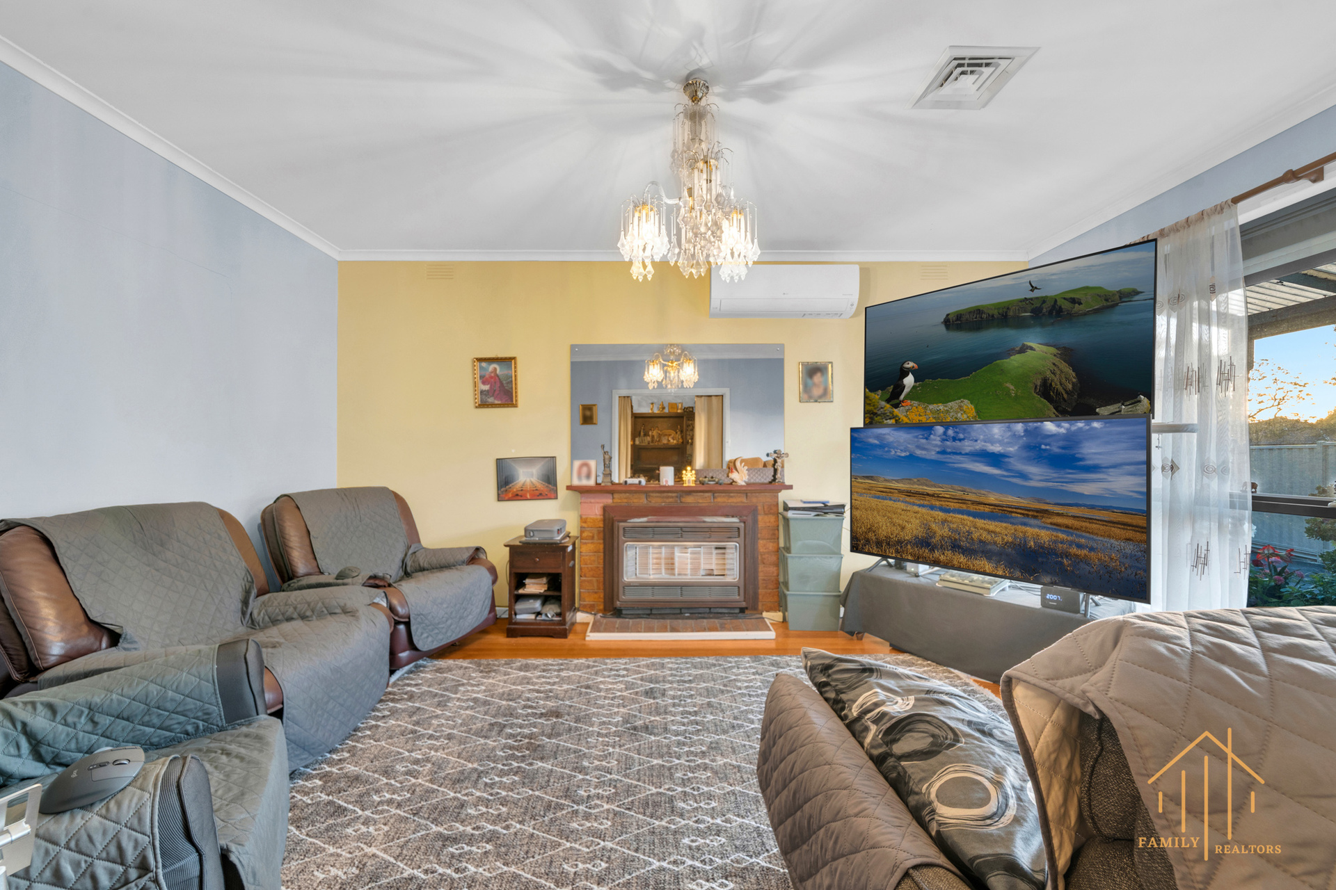 13 NEVILLE COURT, Springvale VIC 3171 - Image 2