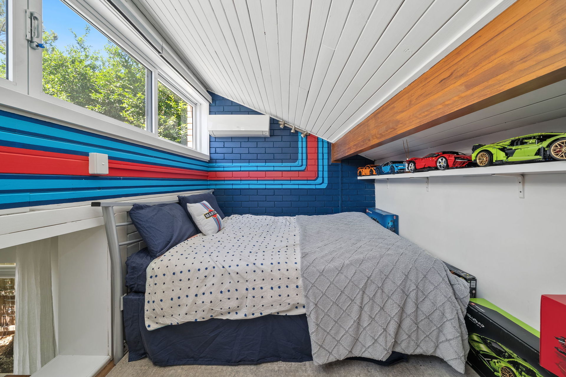 5-bedroom house at 108 Browns Road, Wahroonga, NSW 2076, Ku-Ring-Gai, New South Wales