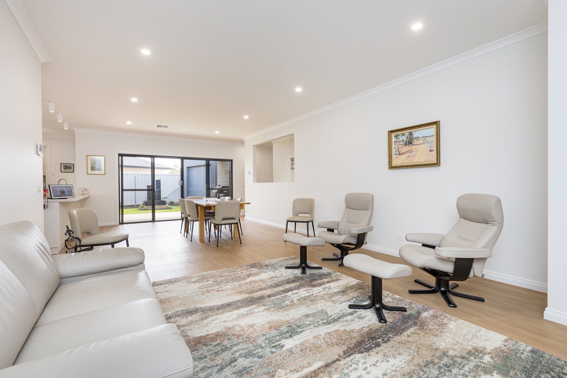 3-bedroom house at 10 Young Avenue, Irymple, VIC 3498, Mildura, Victoria