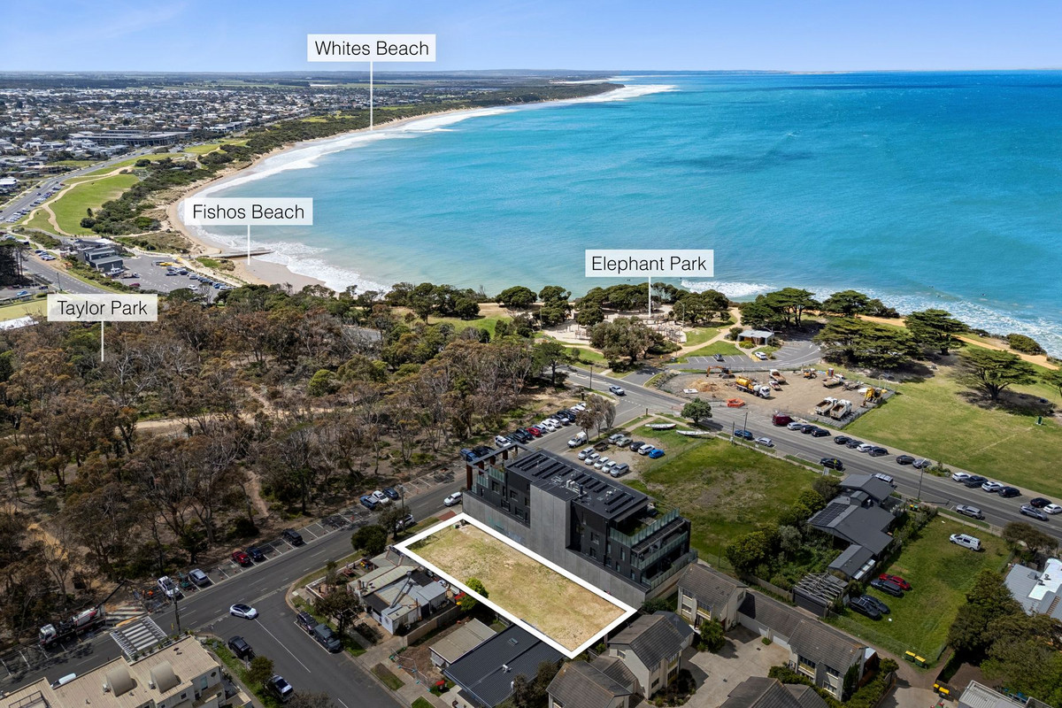 3-bedroom unit at 3 Zeally Bay Road, Torquay, VIC 3228, Surf Coast, Victoria