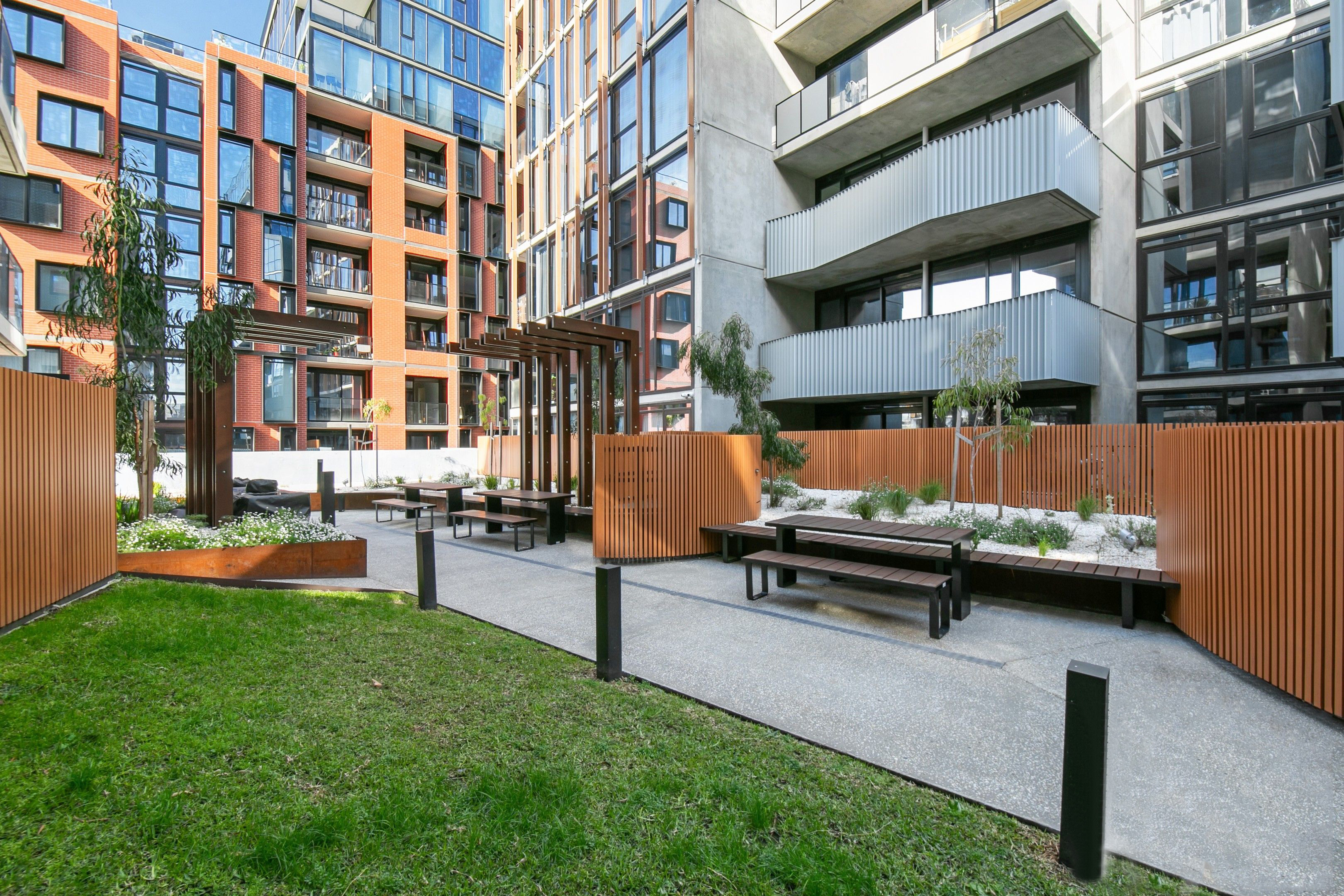 909/5 Wominjeka Walk, West Melbourne, Vic, 3003 - Image 5