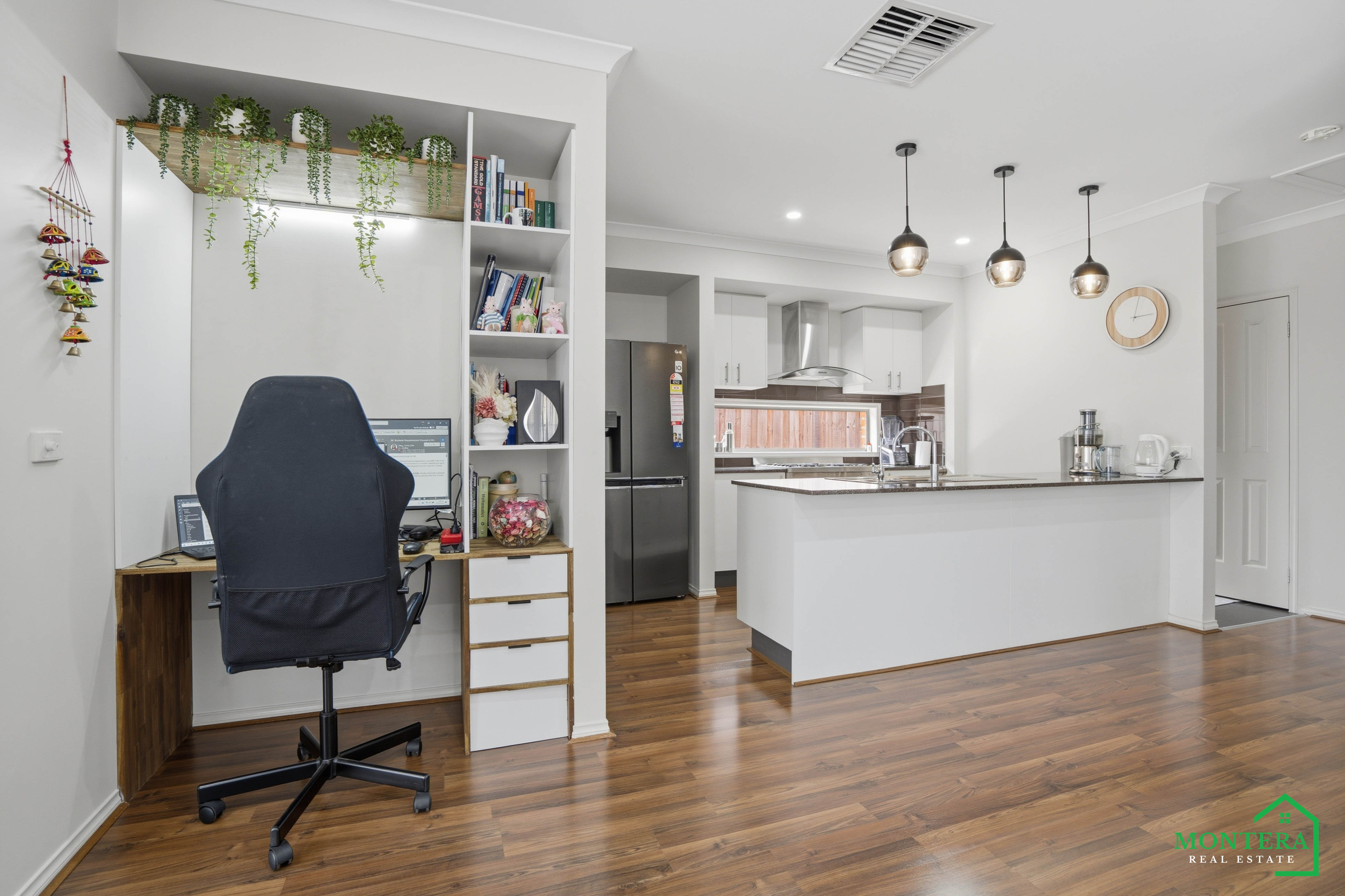 32 Silverwood Drive, Greenvale, VIC 3059 - Image 6