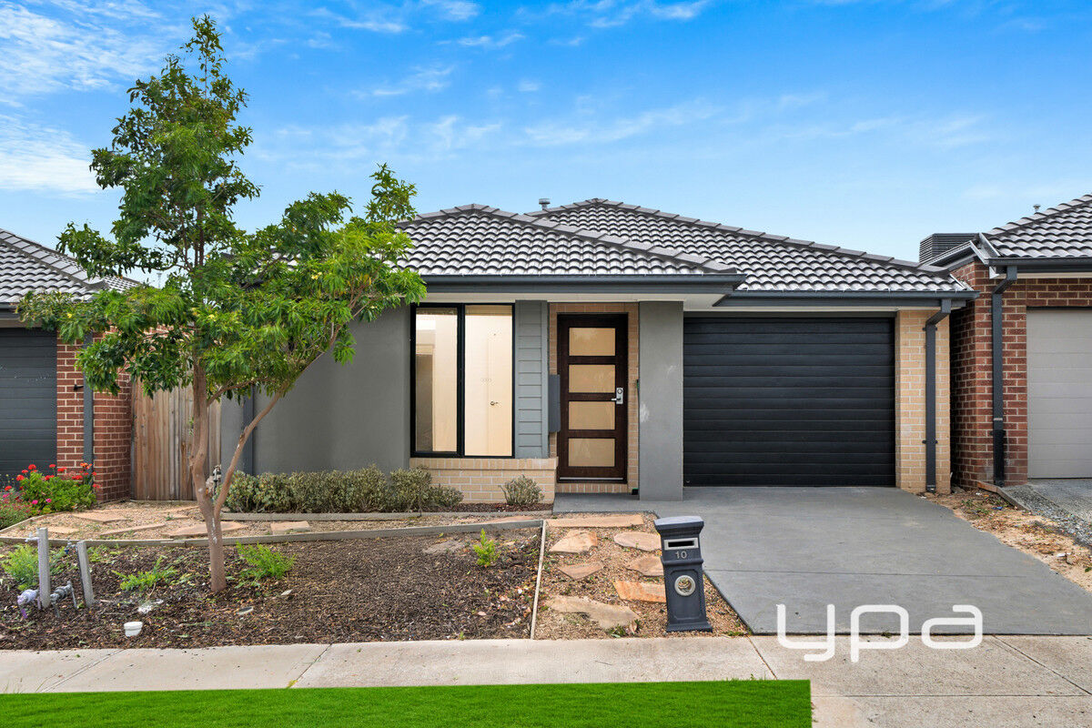 3-bedroom house at 10 Komodo Drive, Tarneit, VIC 3029, Wyndham, Victoria