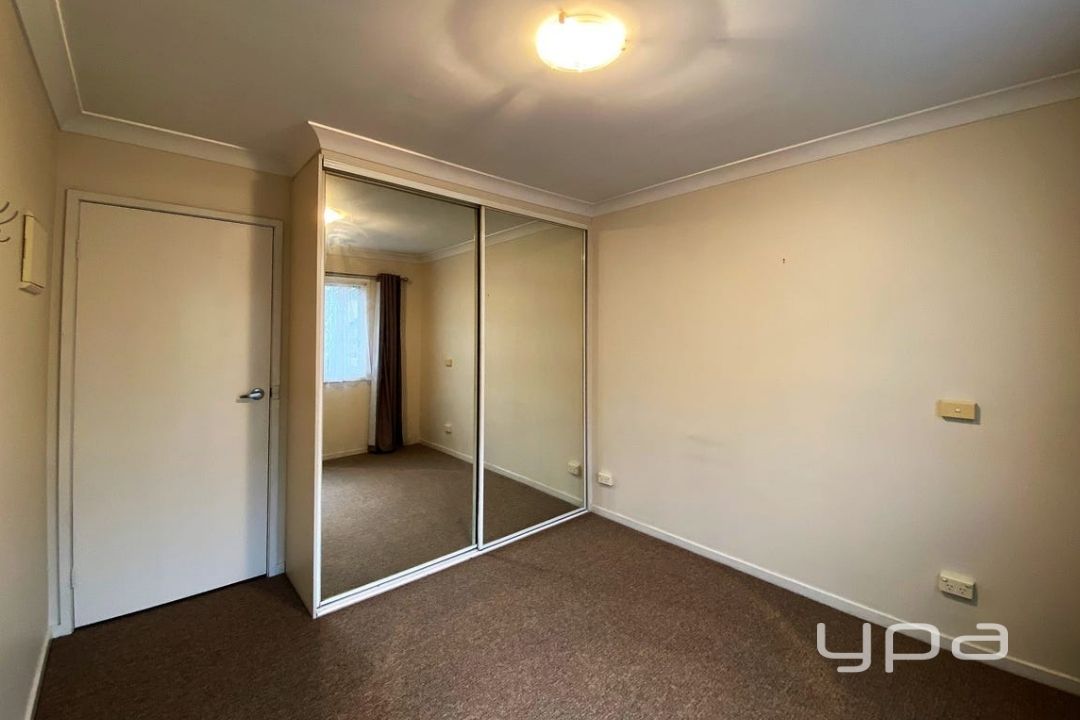 1-bedroom unit at 7 16 SOUTH CIRCULAR ROAD, GLADSTONE PARK VIC 3043, Hume, Victoria
